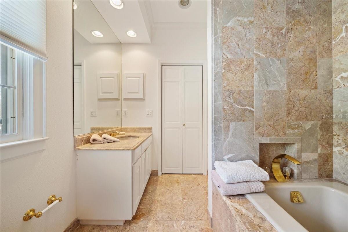 236 SAINT JAMES PARK, OSPREY, FL, 34229