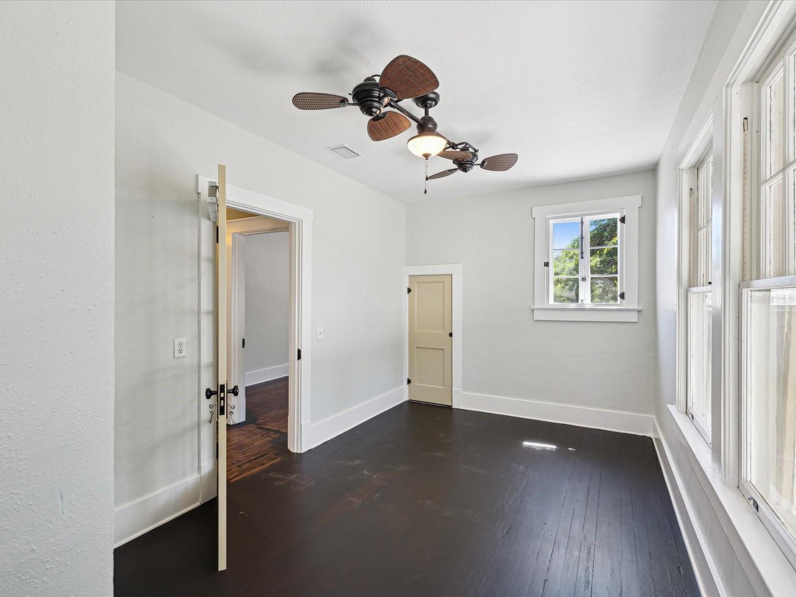 1825 S 2ND STREET, ST PETERSBURG, FL, 33705