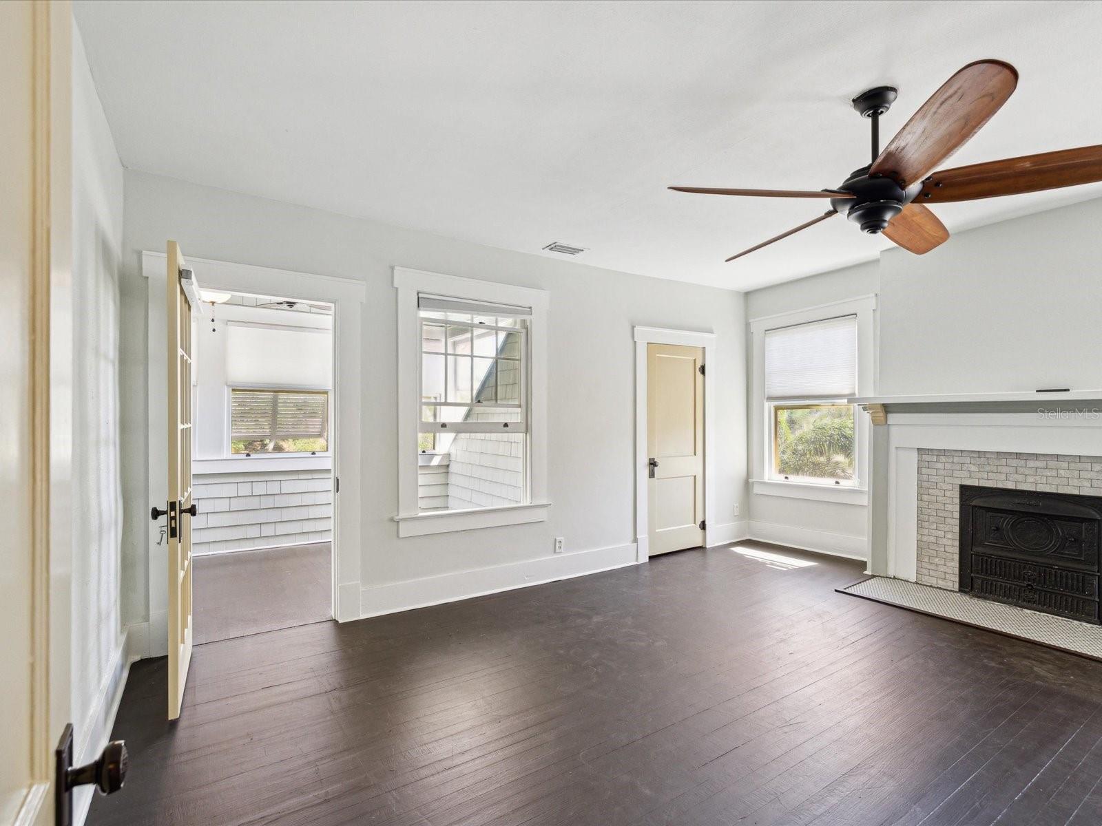 1825 S 2ND STREET, ST PETERSBURG, FL, 33705