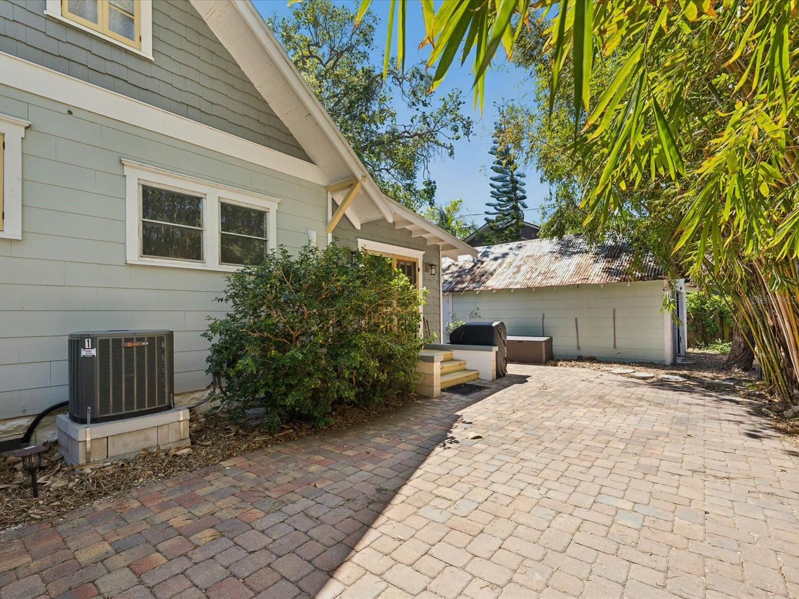 1825 S 2ND STREET, ST PETERSBURG, FL, 33705