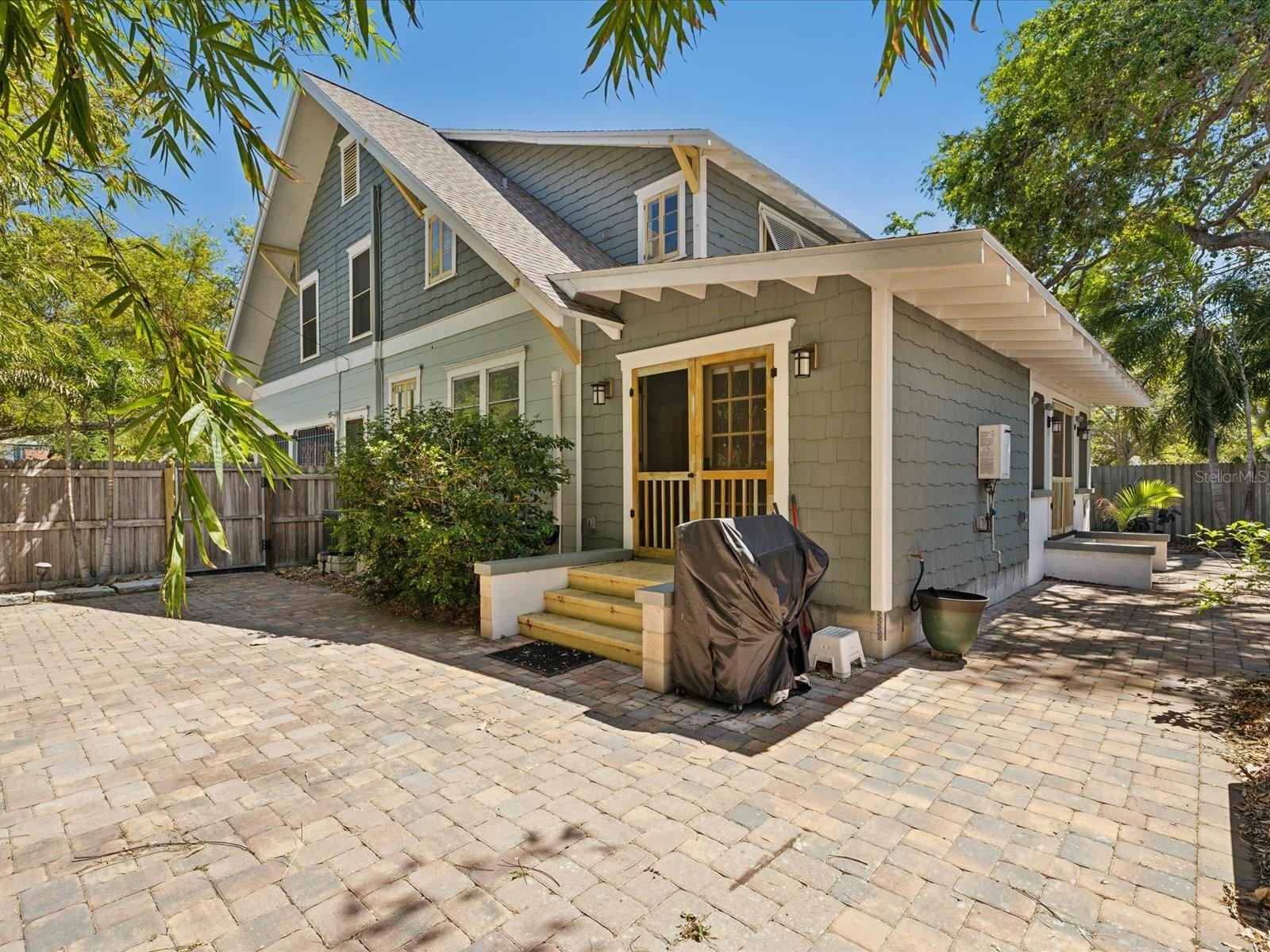 1825 S 2ND STREET, ST PETERSBURG, FL, 33705