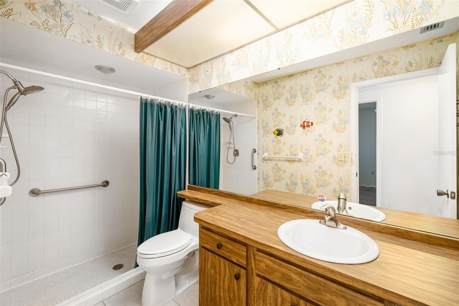 1525 FLEETWOOD DR, SARASOTA, FL, 34232