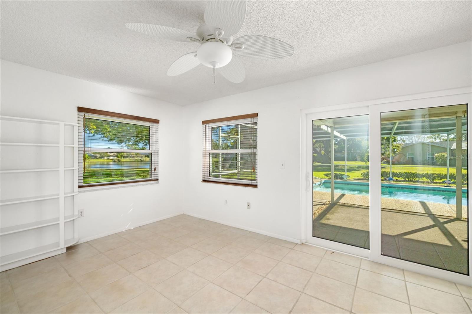1525 FLEETWOOD DR, SARASOTA, FL, 34232