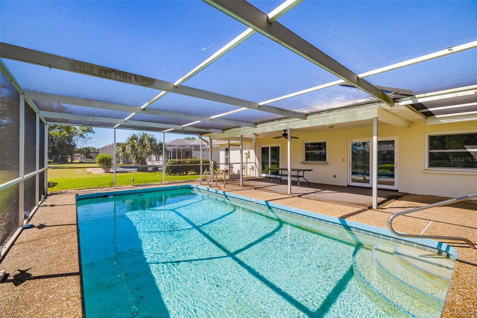 1525 FLEETWOOD DR, SARASOTA, FL, 34232