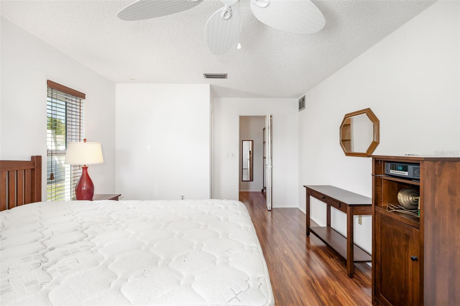 1525 FLEETWOOD DR, SARASOTA, FL, 34232