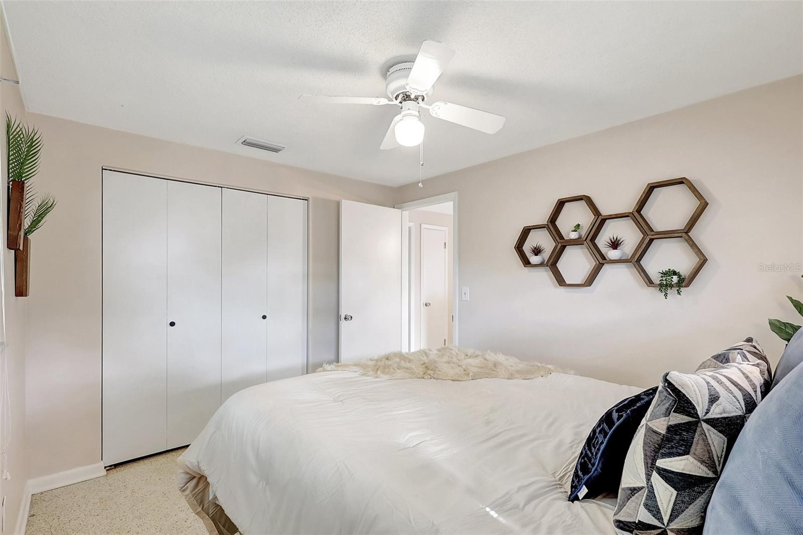 2017 PRINCETON AVE, DUNEDIN, FL, 34698