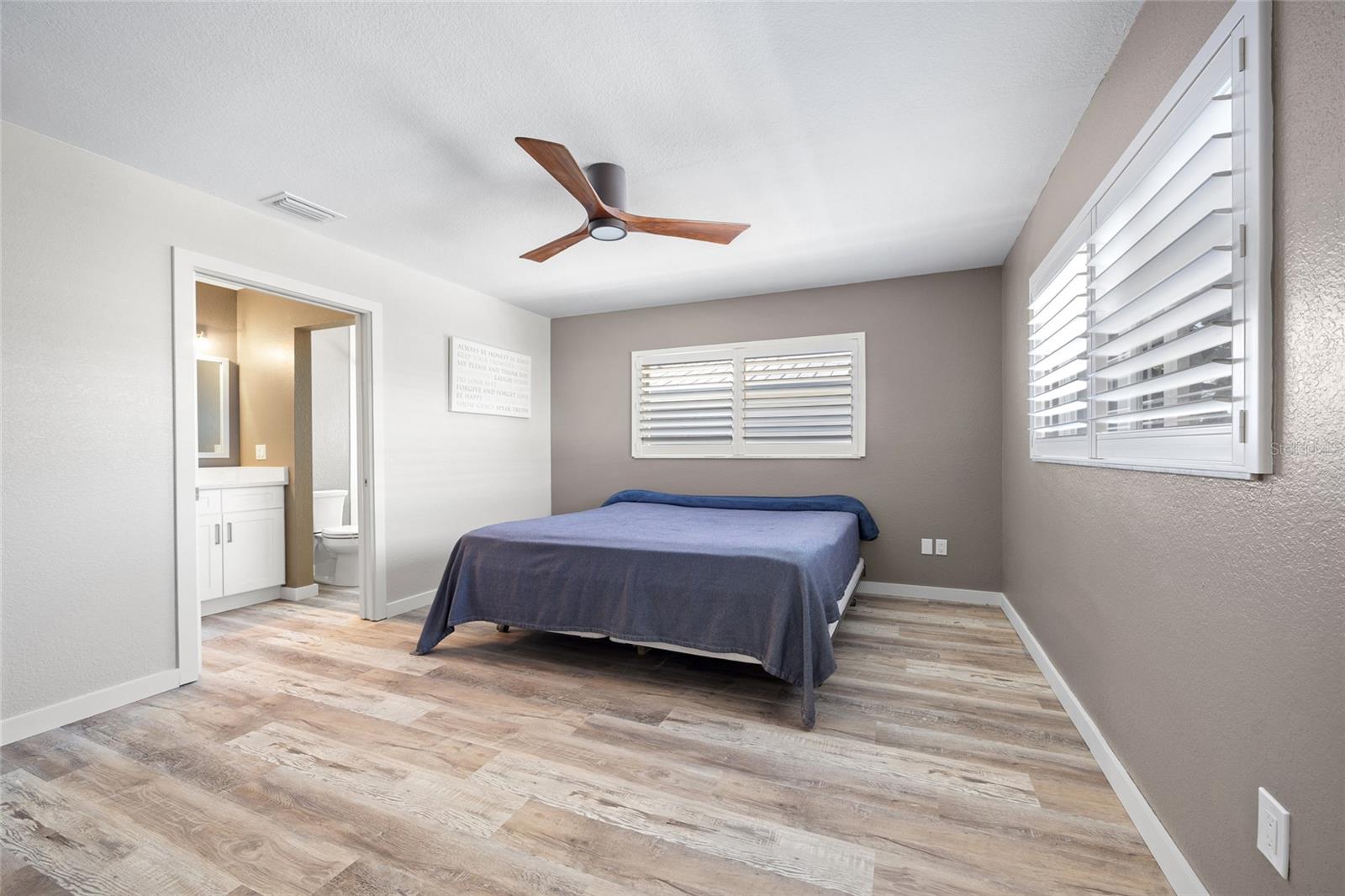 16233 BUCCANEER ST, BOKEELIA, FL, 33922