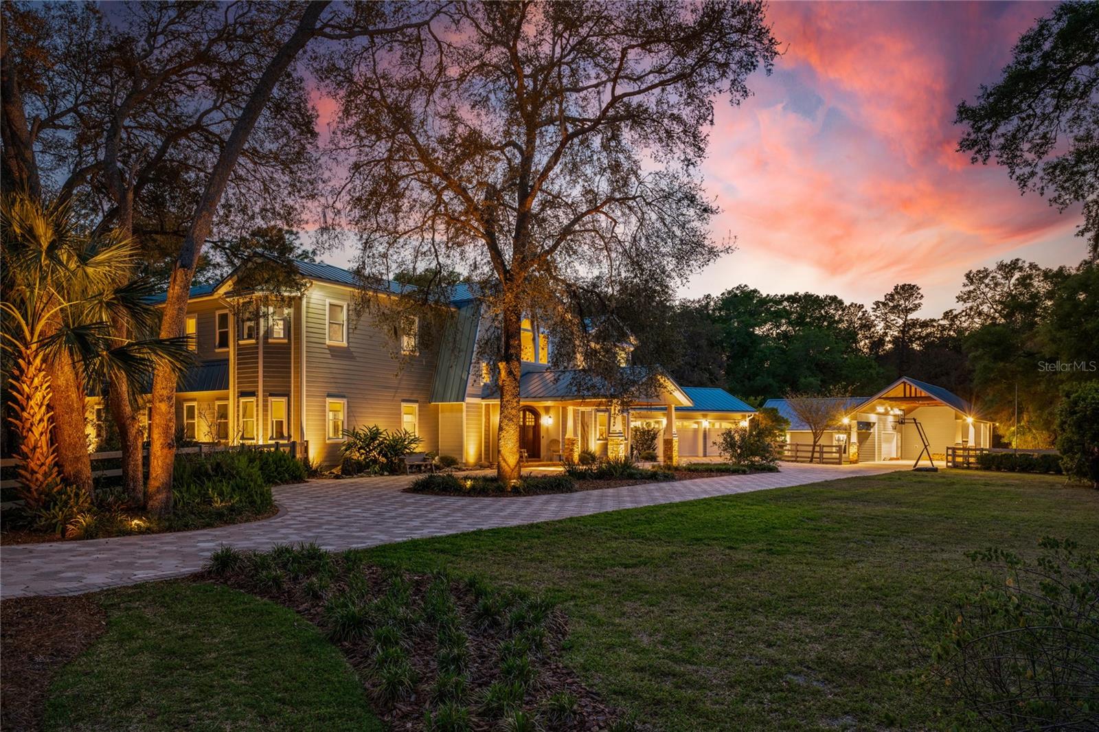 2240 W DALE CIR, DELAND, FL, 32720