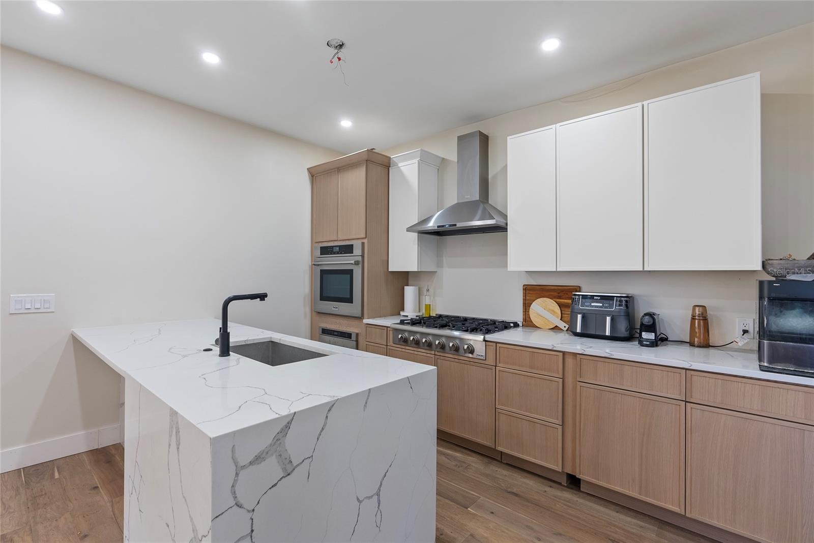 505 S EOLA DR, ORLANDO, FL, 32801