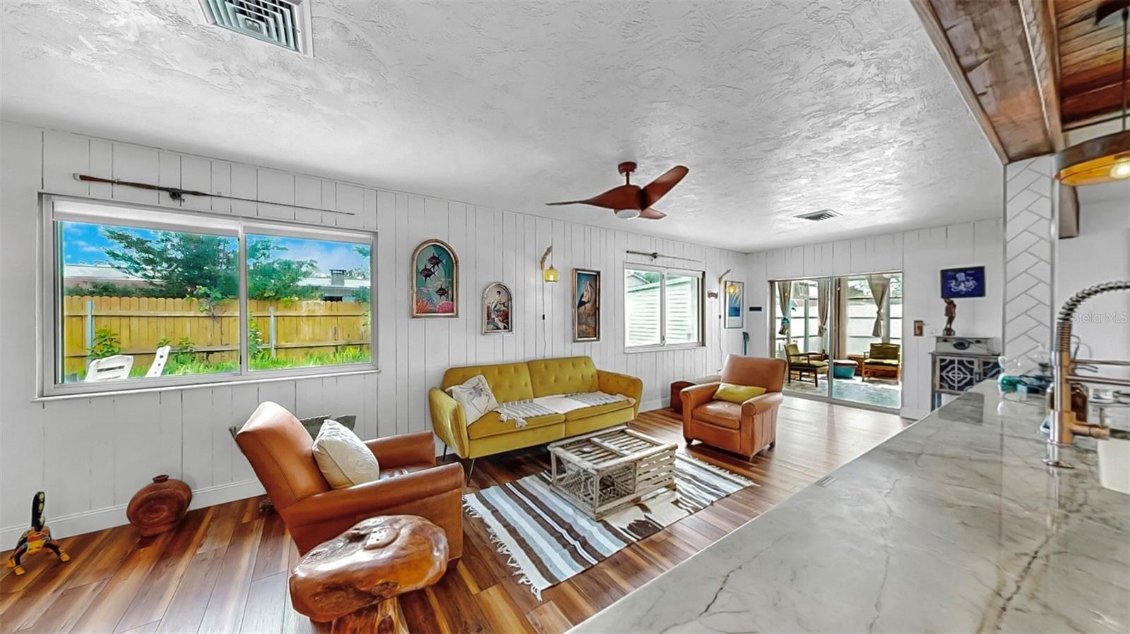 TB8360584 Property Photo