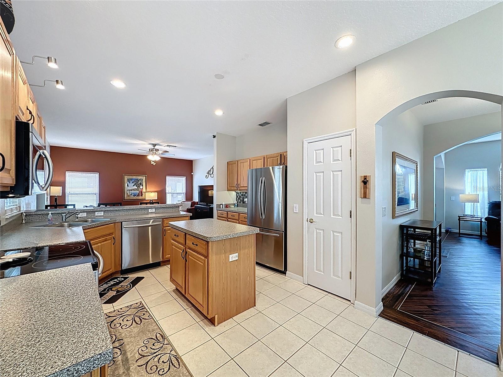 532 KILDRUMMY DR, DAVENPORT, FL, 33896