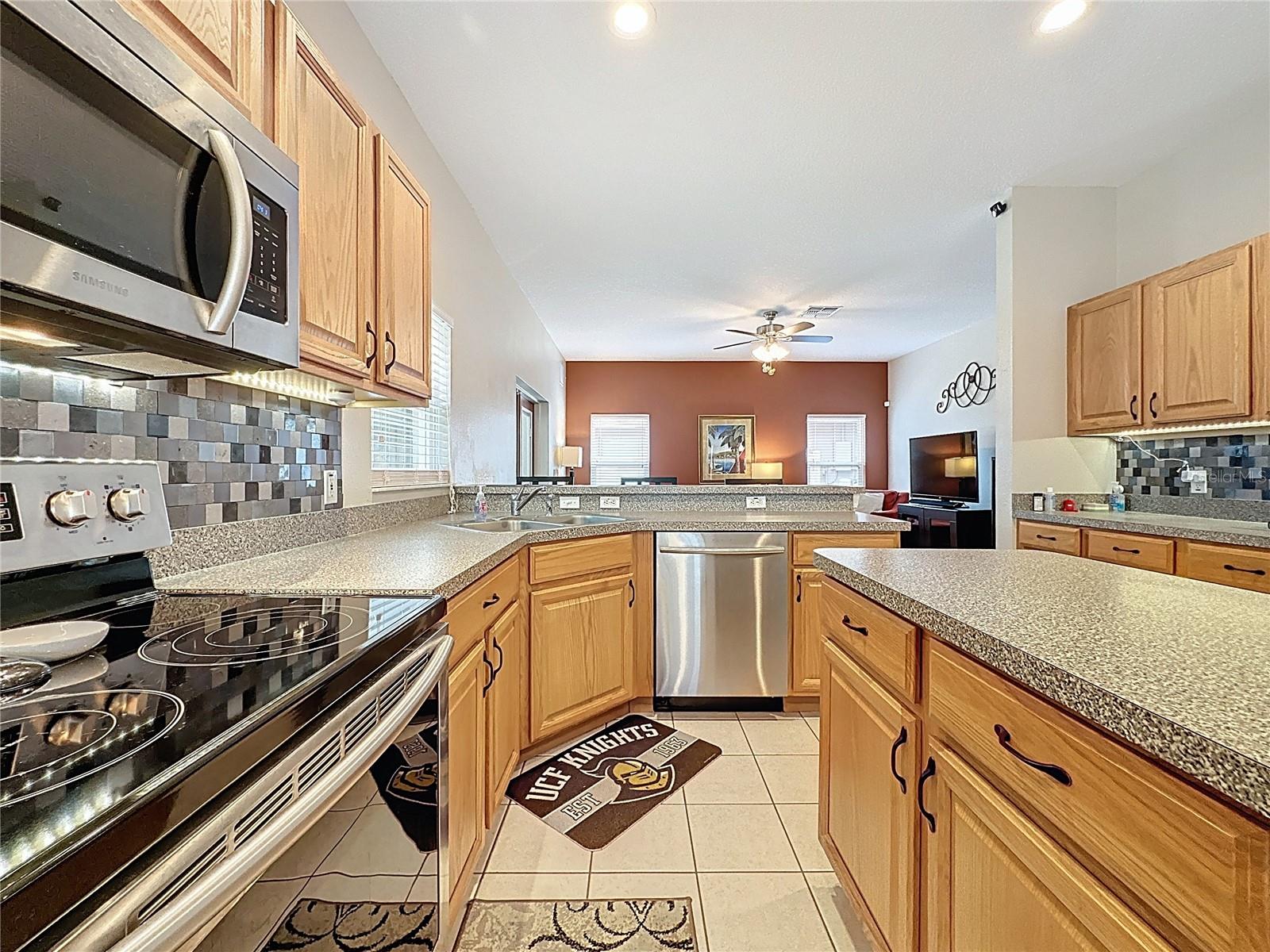 532 KILDRUMMY DR, DAVENPORT, FL, 33896