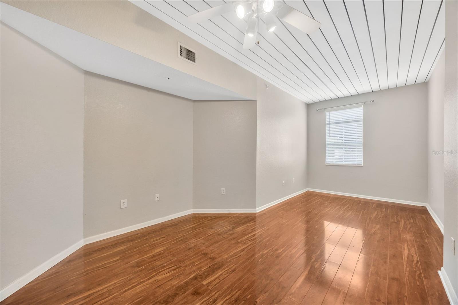 2320 W AZEELE ST #317, TAMPA, FL, 33609