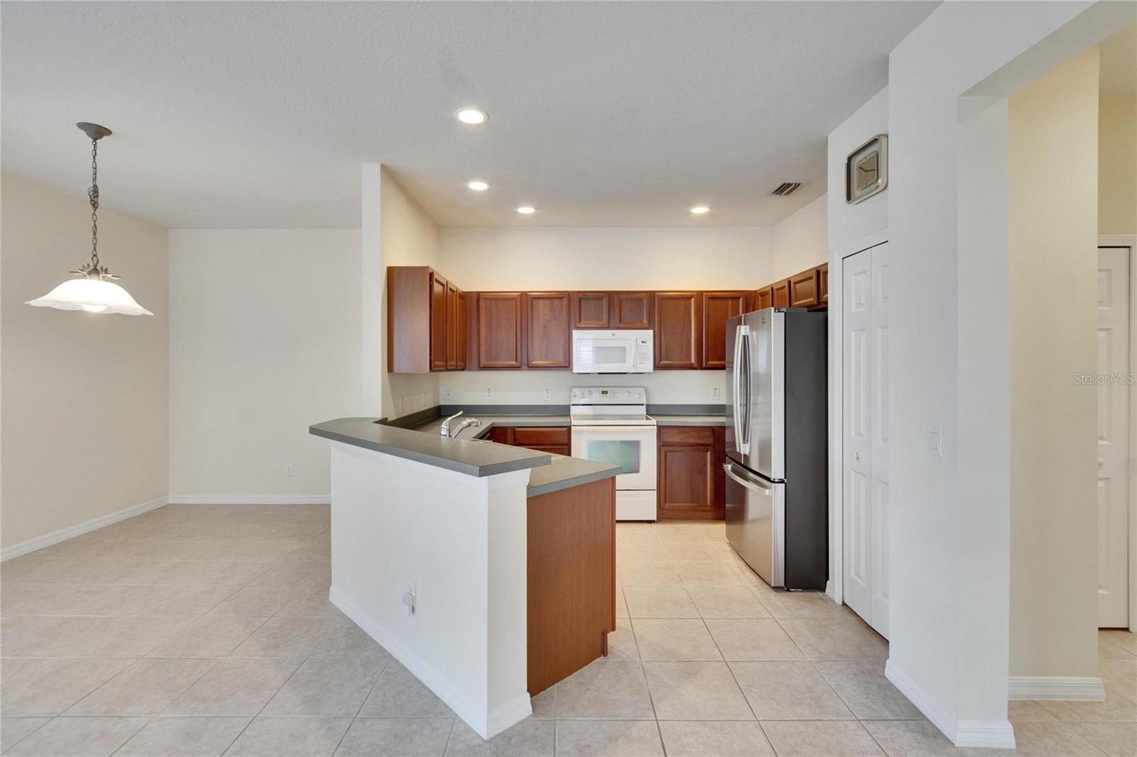 178 SHELL FALLS DR, APOLLO BEACH, FL, 33572