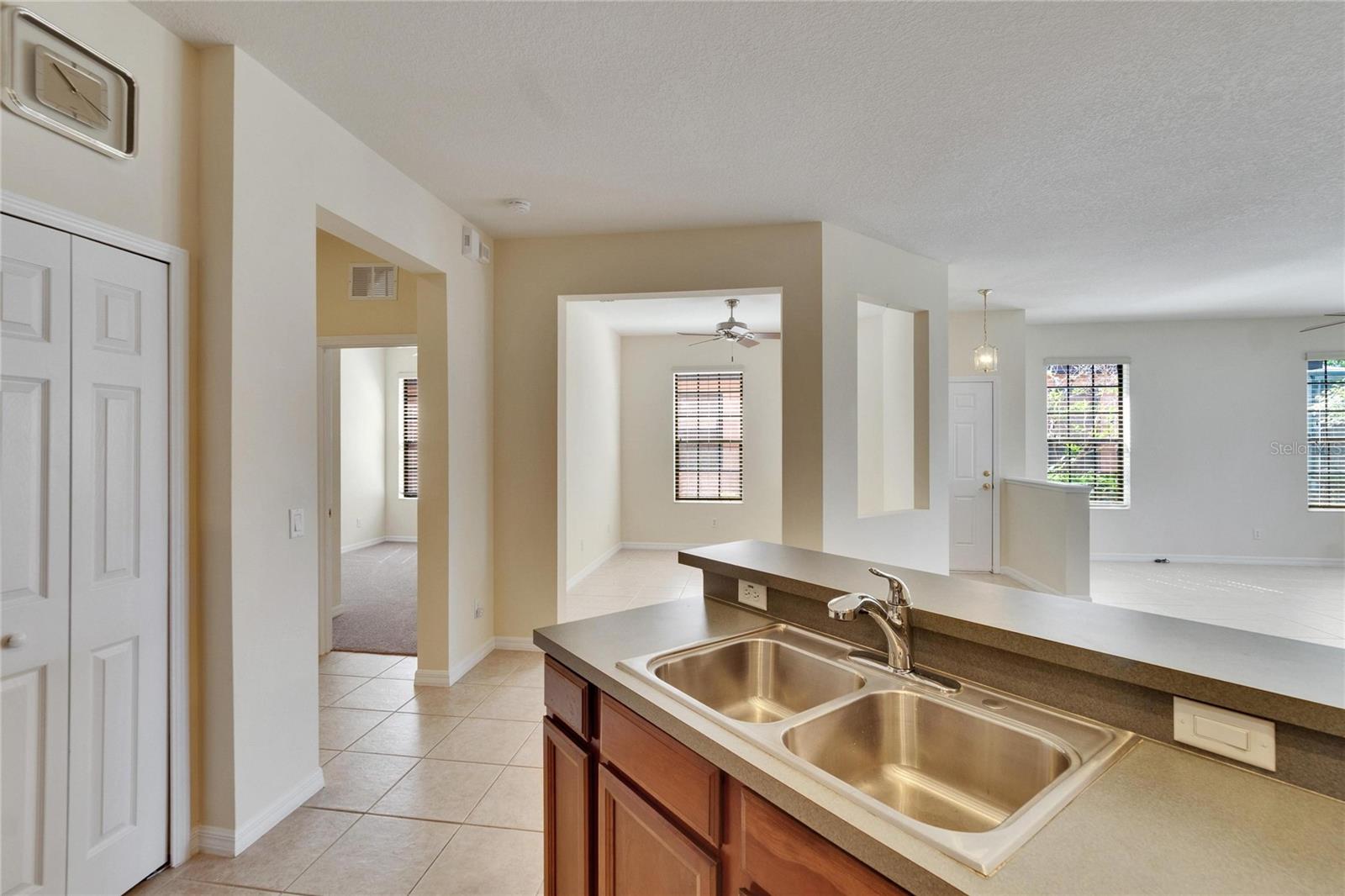 178 SHELL FALLS DR, APOLLO BEACH, FL, 33572