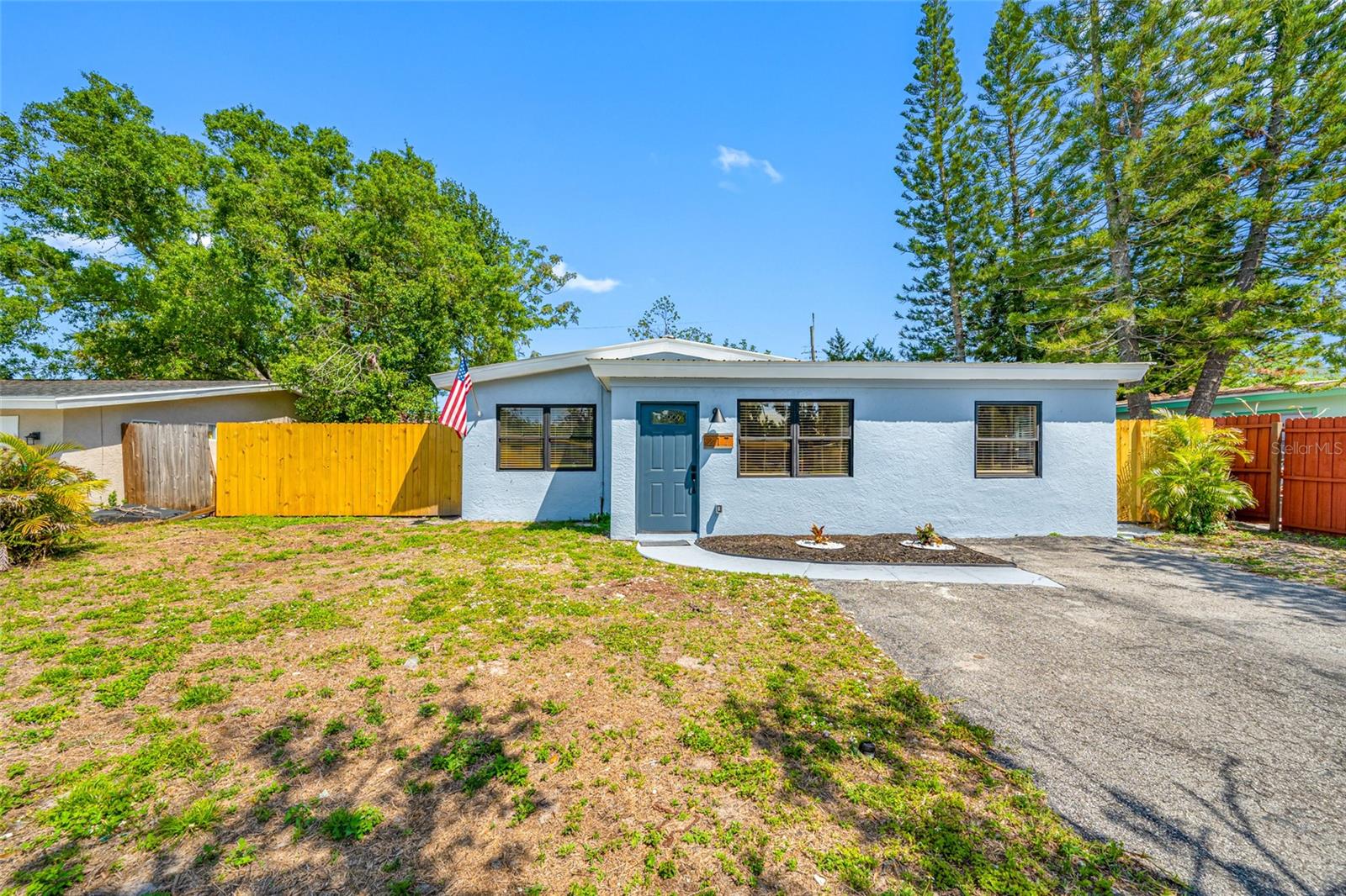 217 EMERALD LN, LARGO, FL, 33771