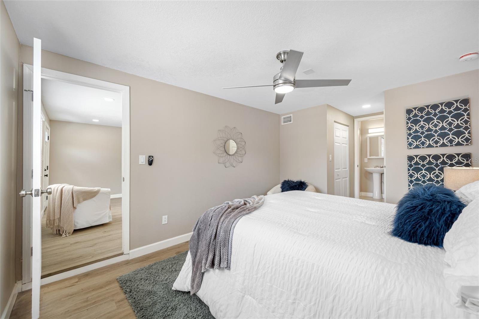 217 EMERALD LN, LARGO, FL, 33771