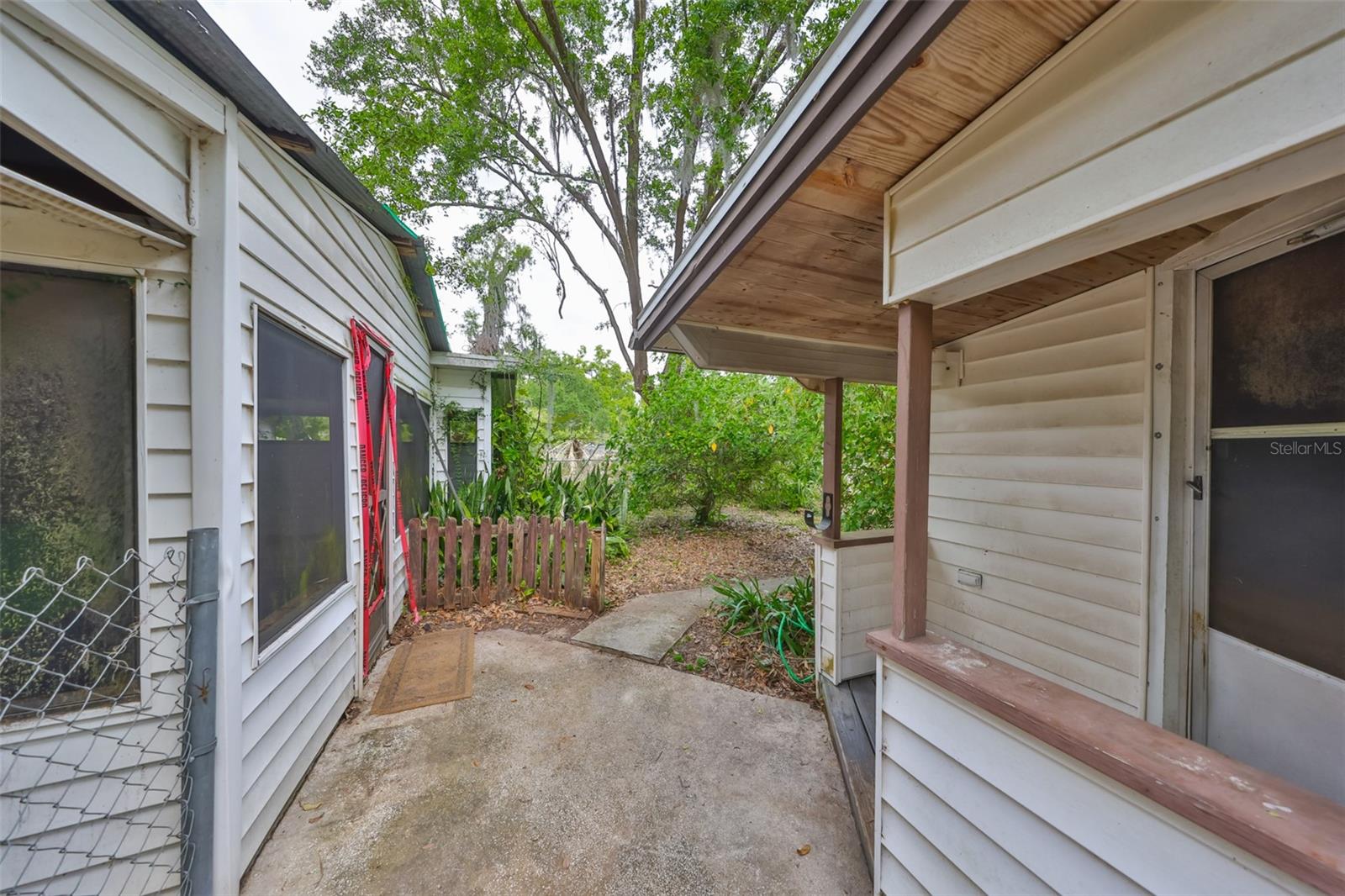 403 SKYWOOD DR, VALRICO, FL, 33594