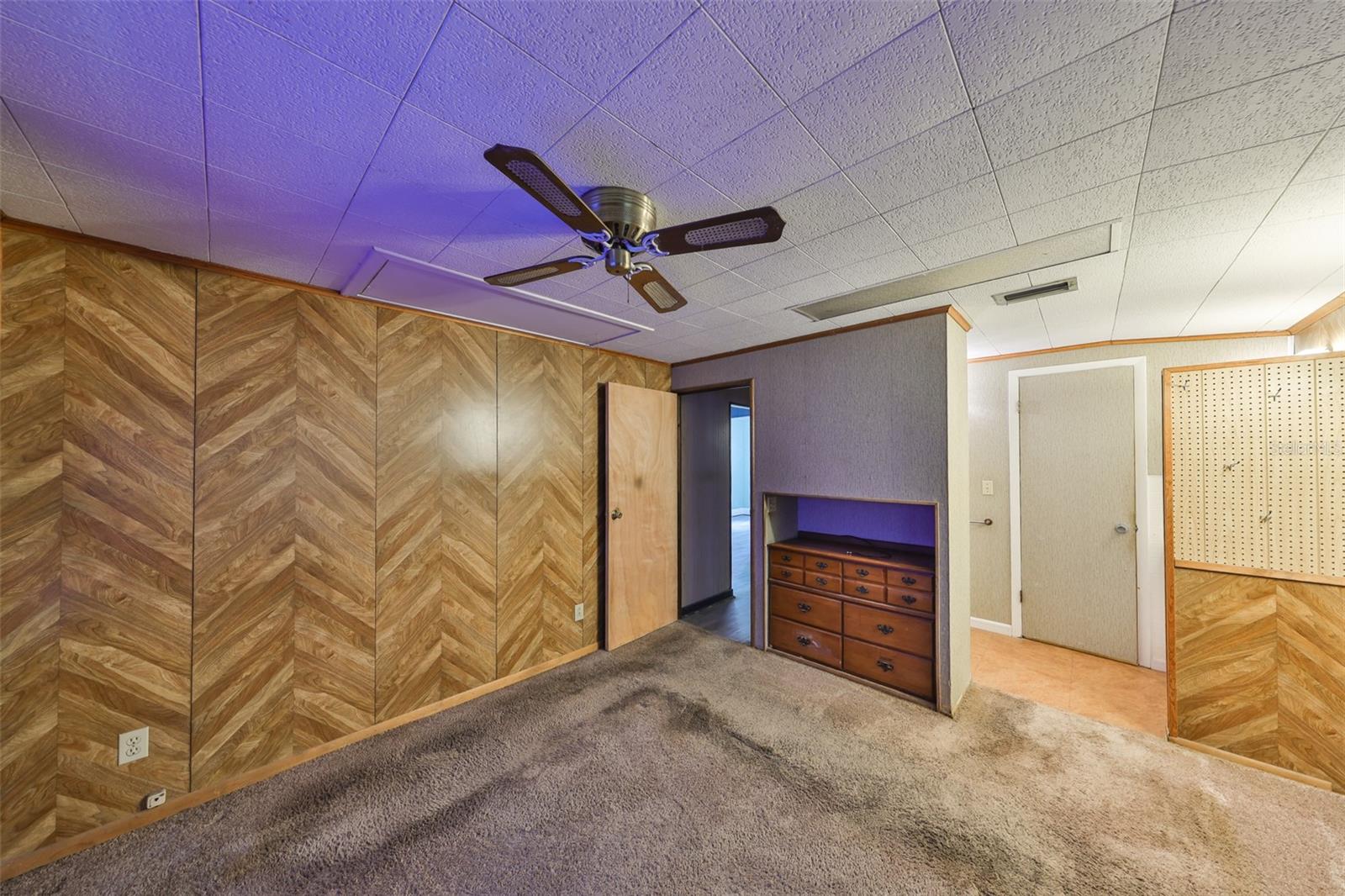403 SKYWOOD DR, VALRICO, FL, 33594