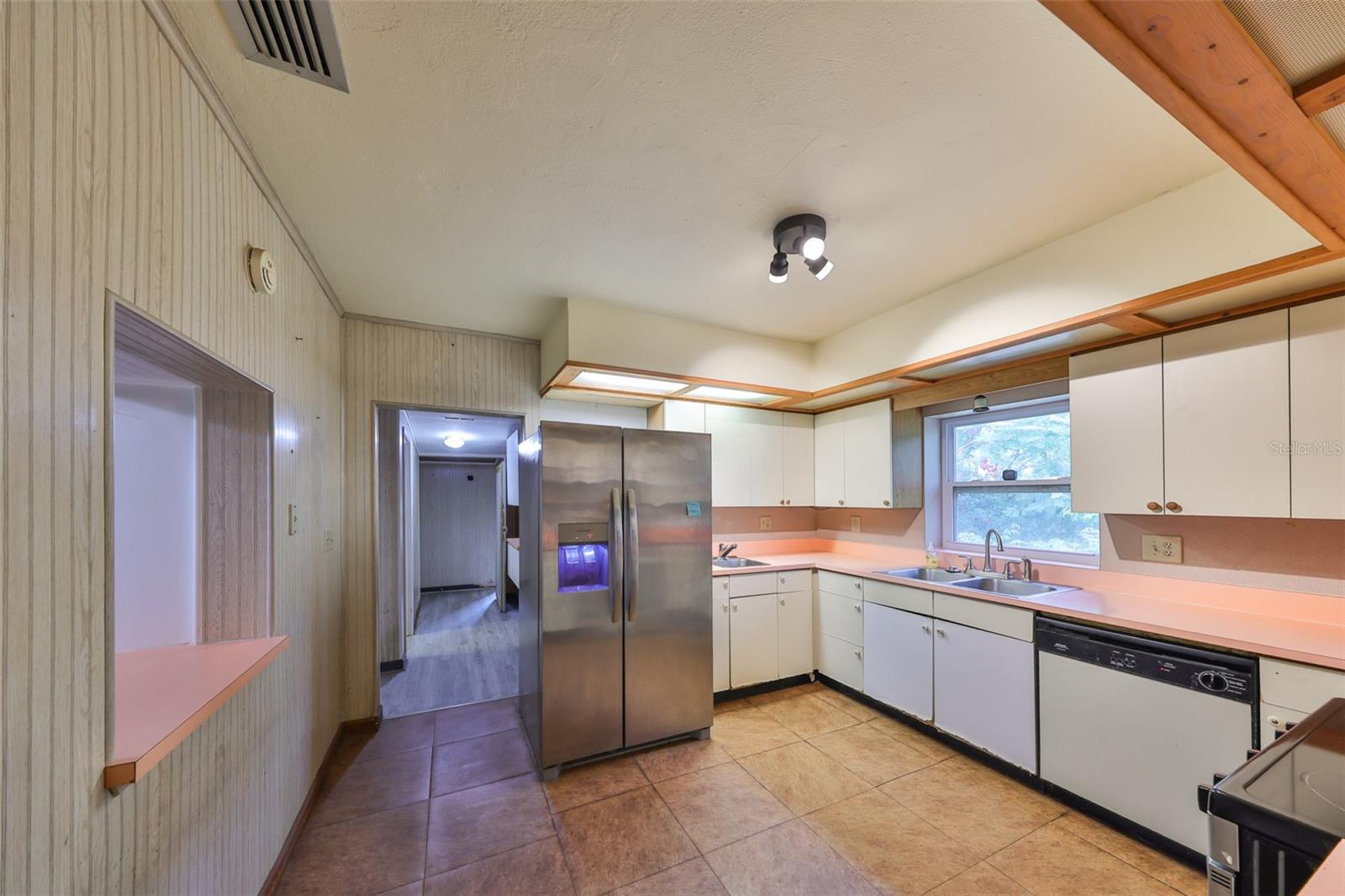 403 SKYWOOD DR, VALRICO, FL, 33594