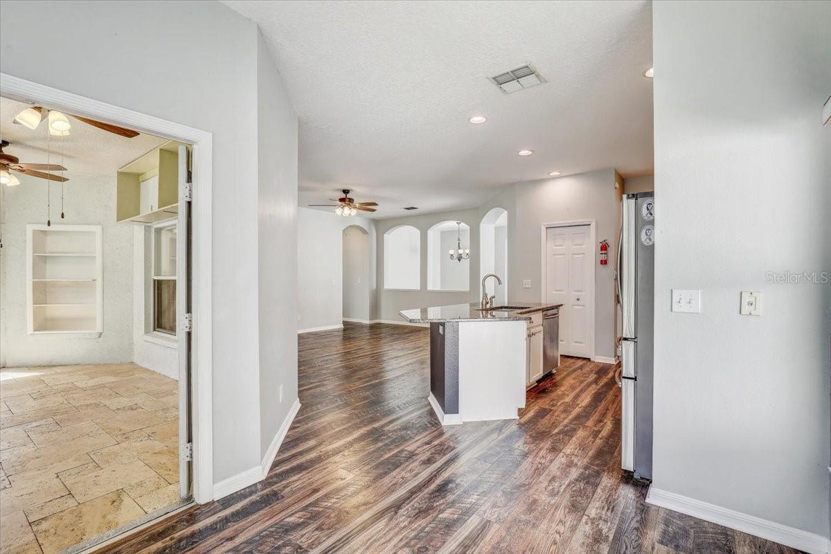 Kitchen/Florida room