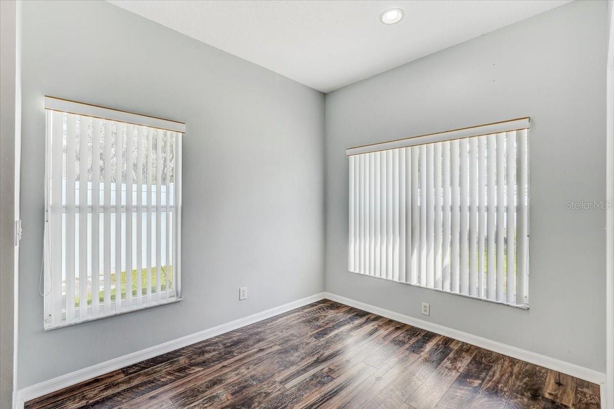 Breakfast nook/eat in kitchen