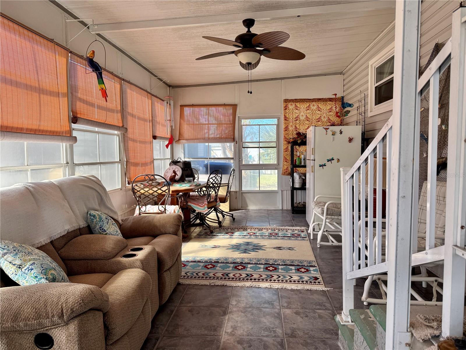 116 W SAINT ANNES CIR, APOLLO BEACH, FL, 33572