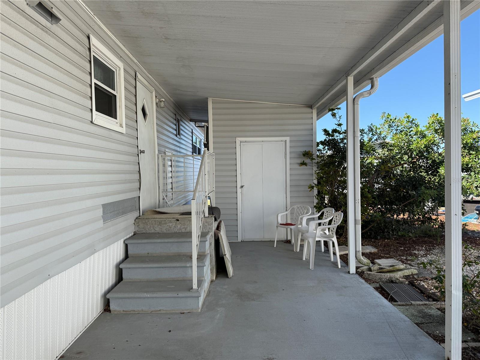 116 W SAINT ANNES CIR, APOLLO BEACH, FL, 33572