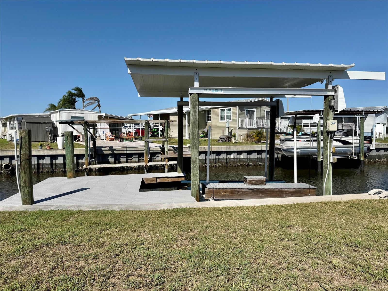 116 W SAINT ANNES CIR, APOLLO BEACH, FL, 33572