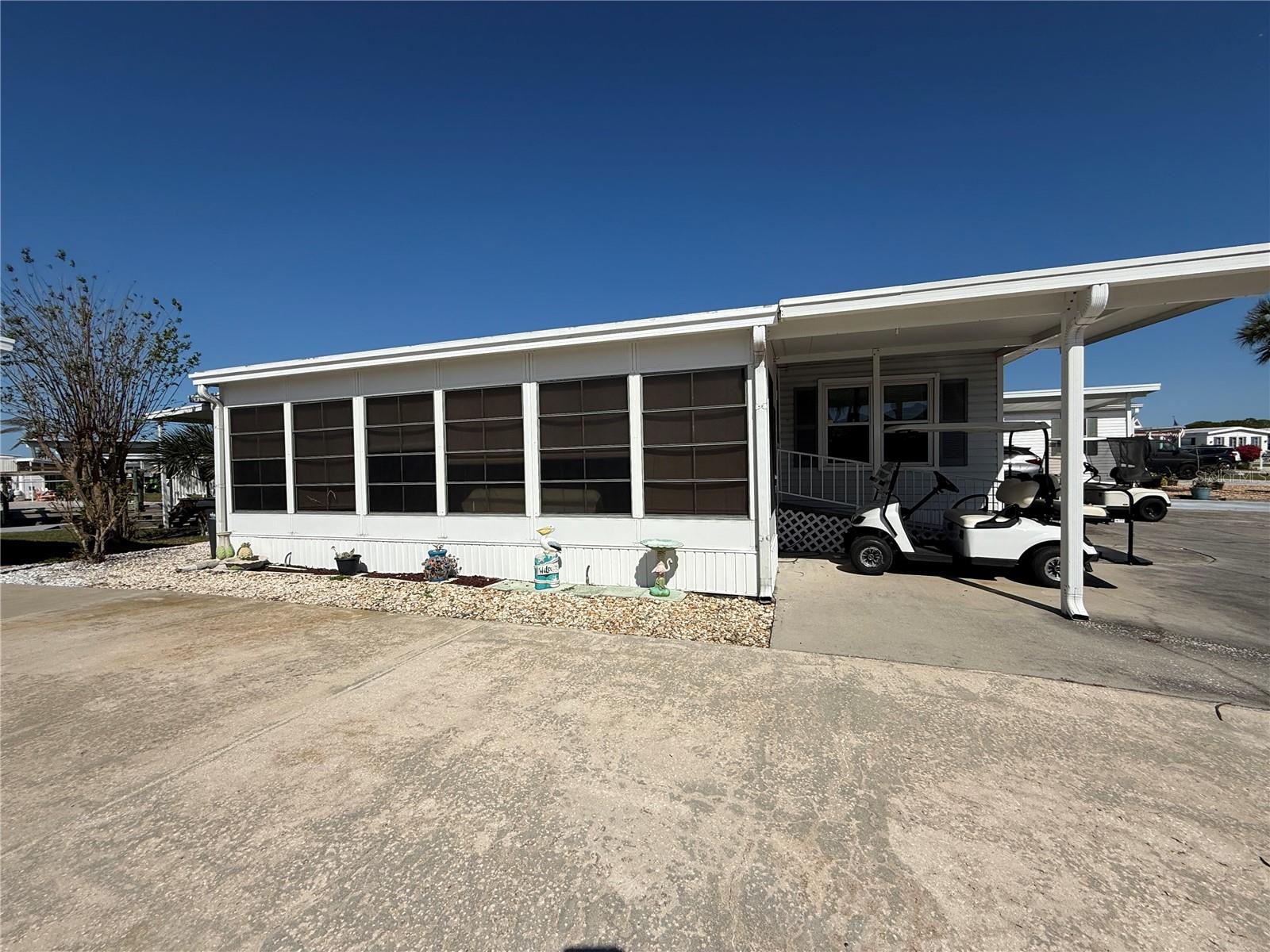 116 W SAINT ANNES CIR, APOLLO BEACH, FL, 33572