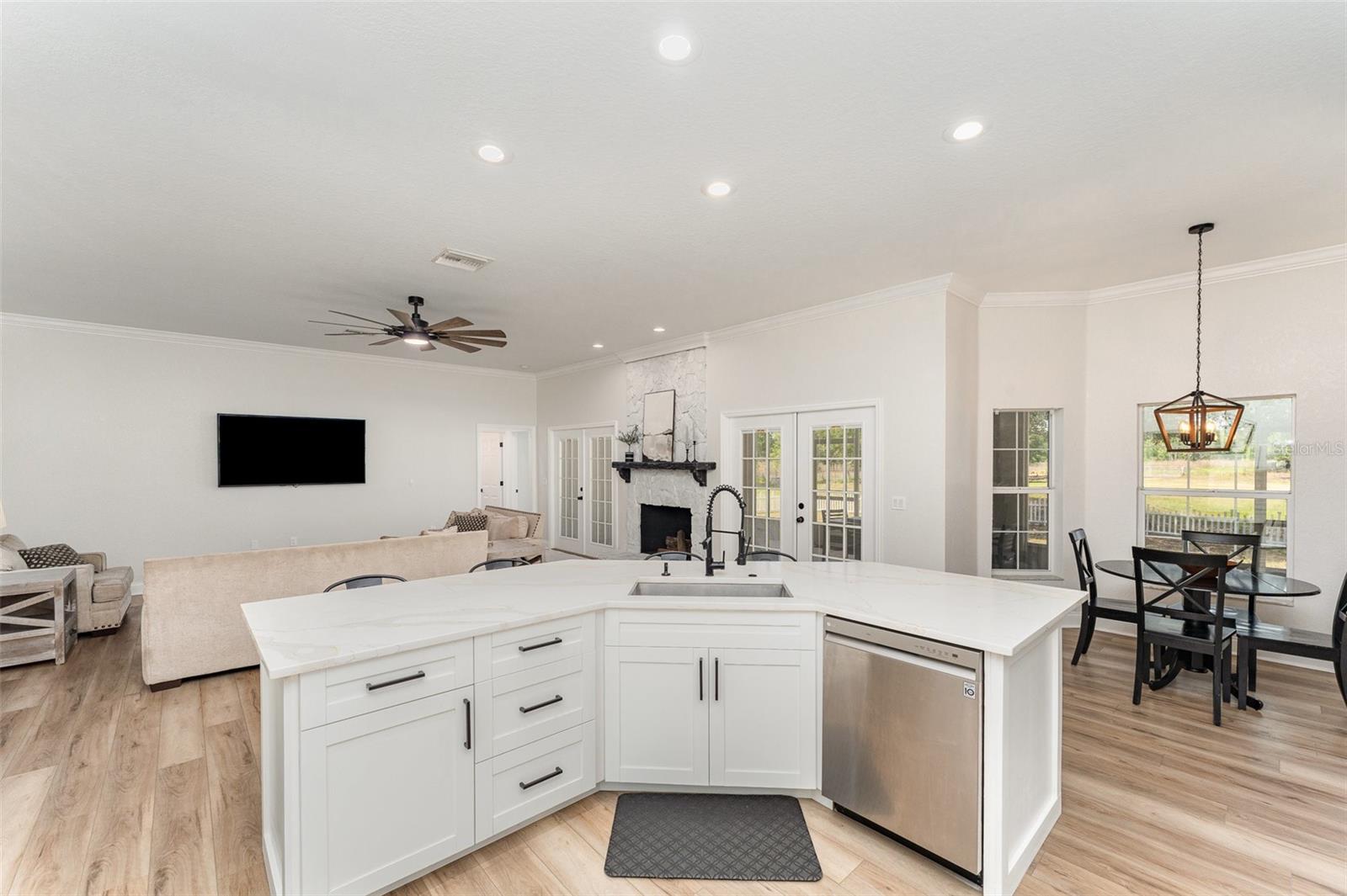 5820 E JOHNSON AVE, HAINES CITY, FL, 33844