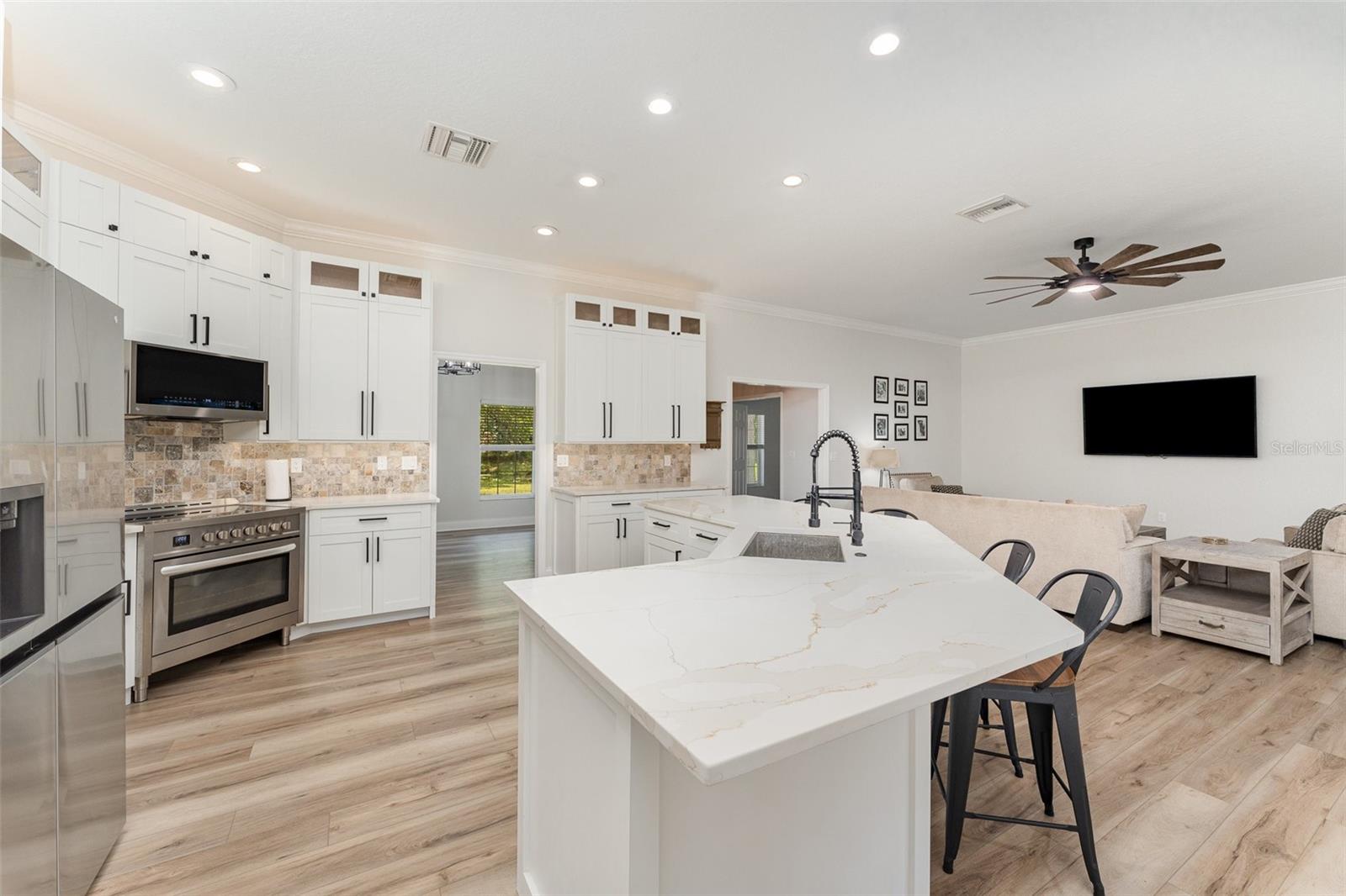 5820 E JOHNSON AVE, HAINES CITY, FL, 33844