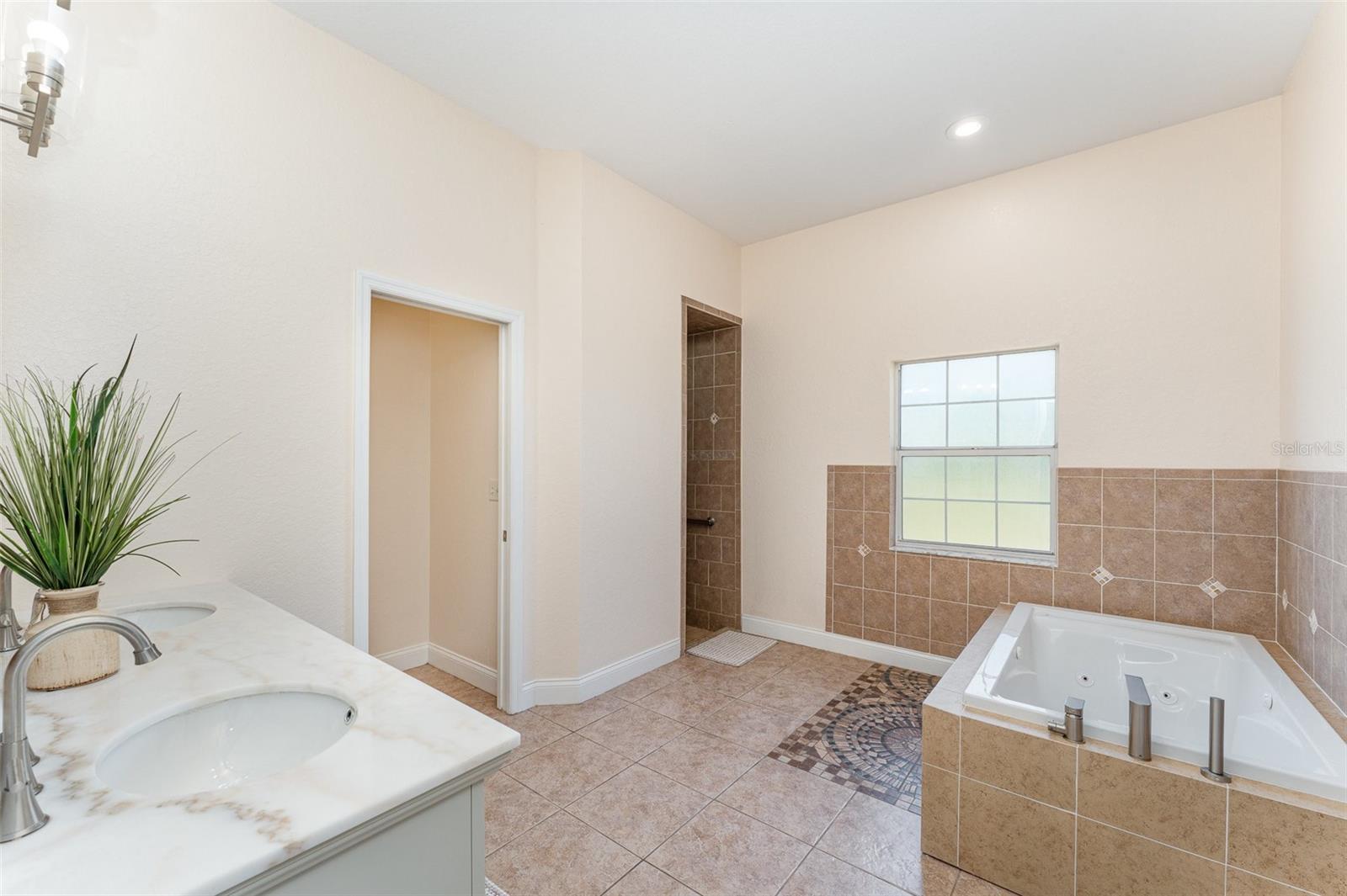 5820 E JOHNSON AVE, HAINES CITY, FL, 33844