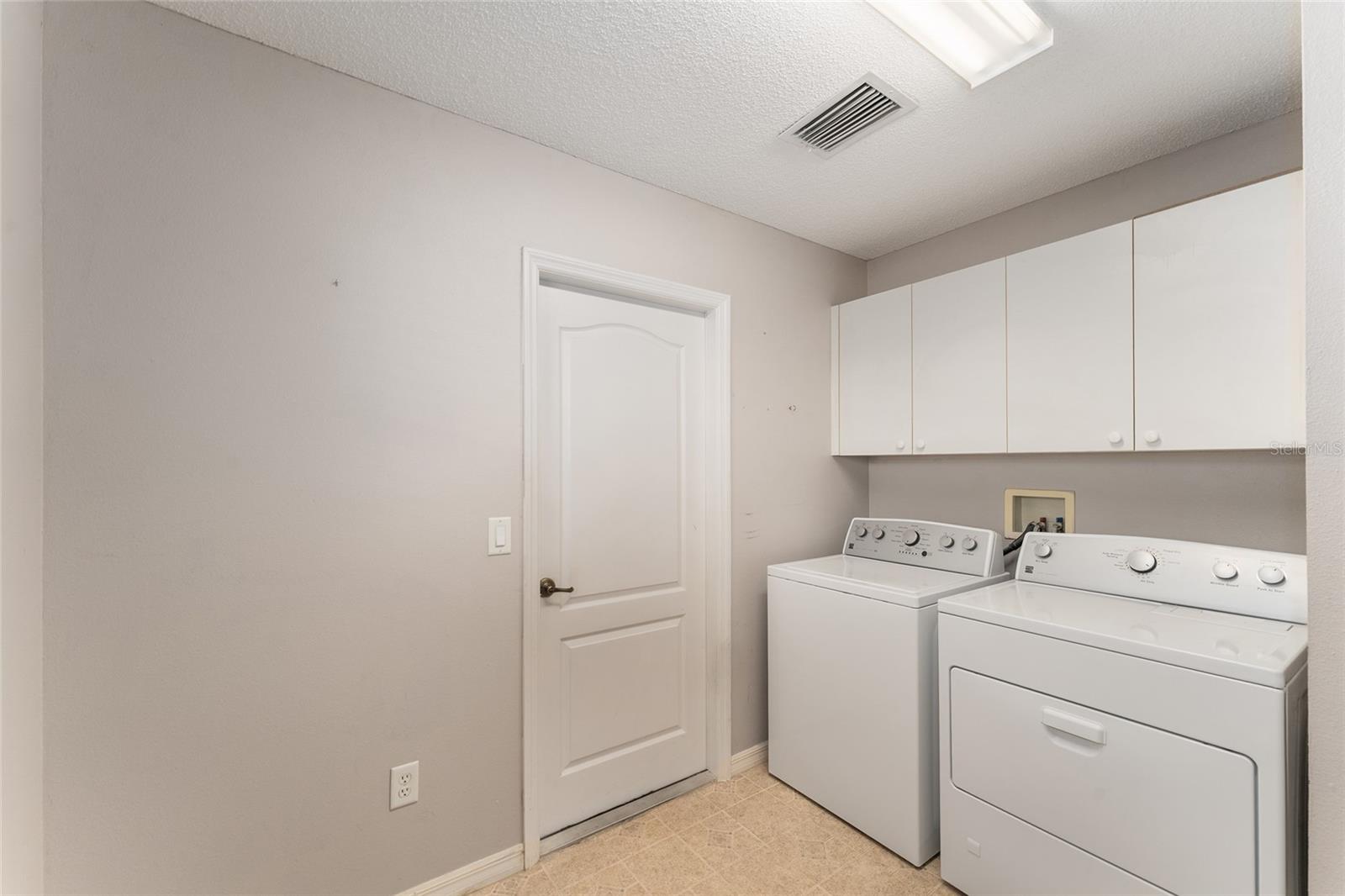 1957 ARDMORE WAY, THE VILLAGES, FL, 32162