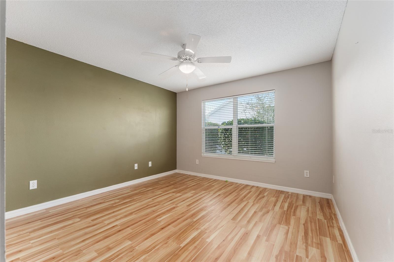 1957 ARDMORE WAY, THE VILLAGES, FL, 32162