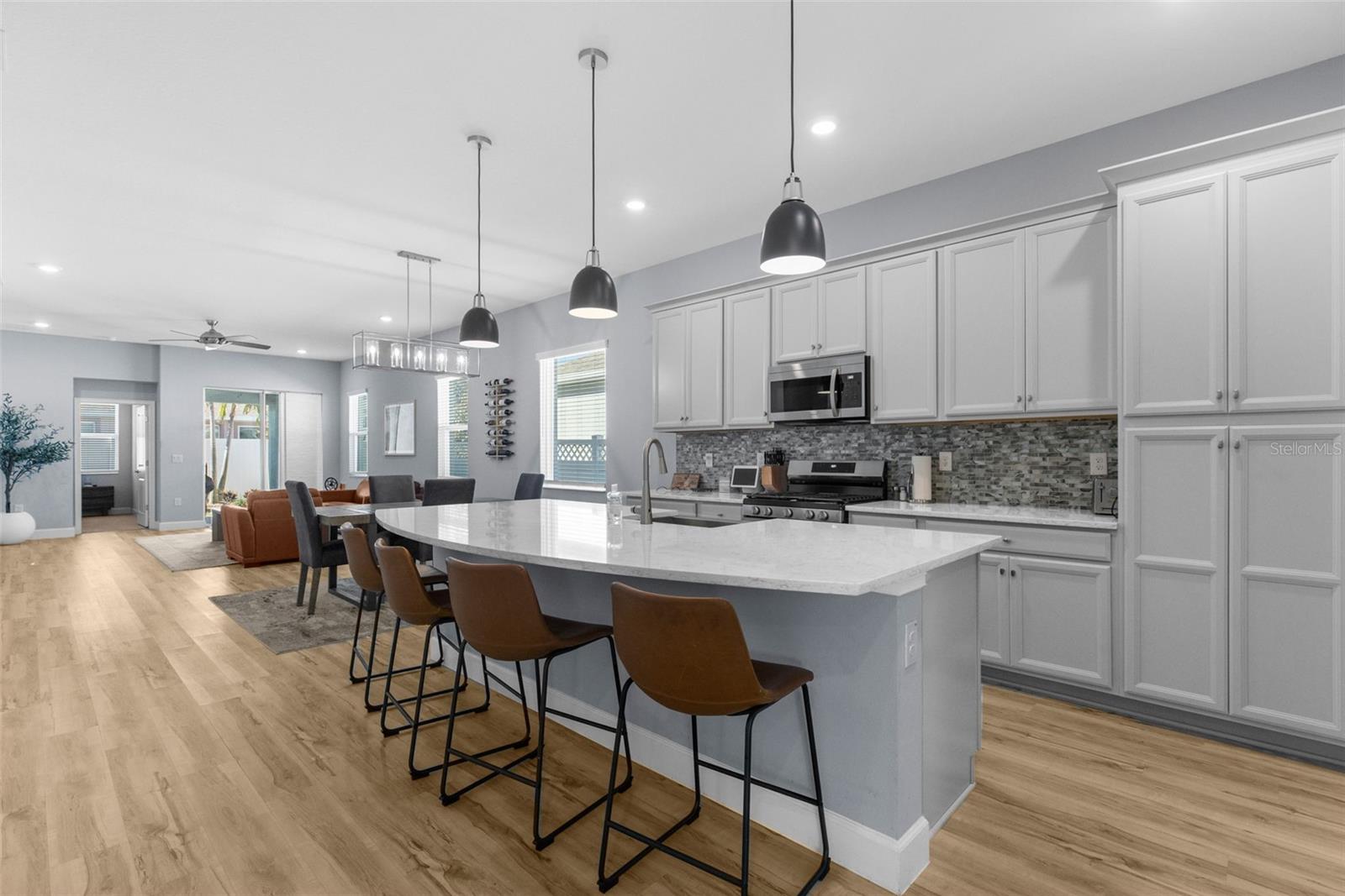 318 BLACKROCK LN, APOLLO BEACH, FL, 33572