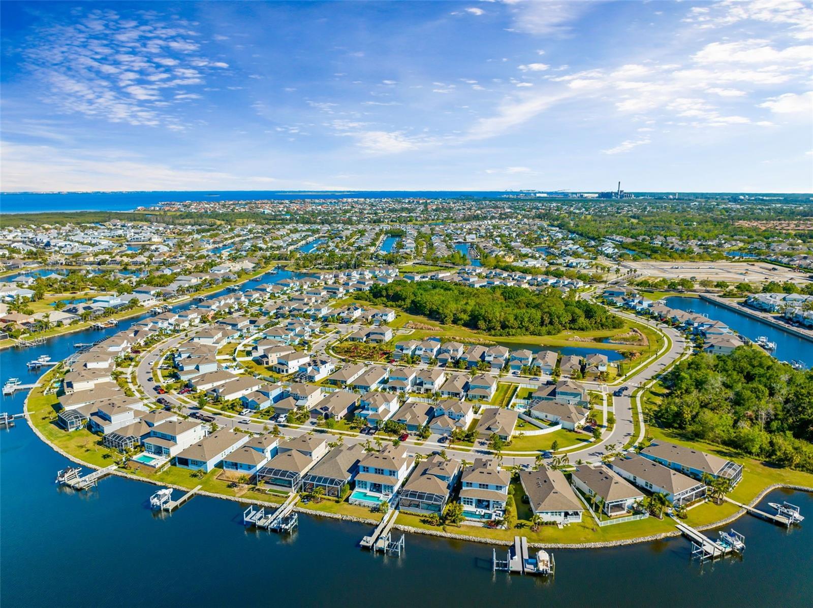 318 BLACKROCK LN, APOLLO BEACH, FL, 33572