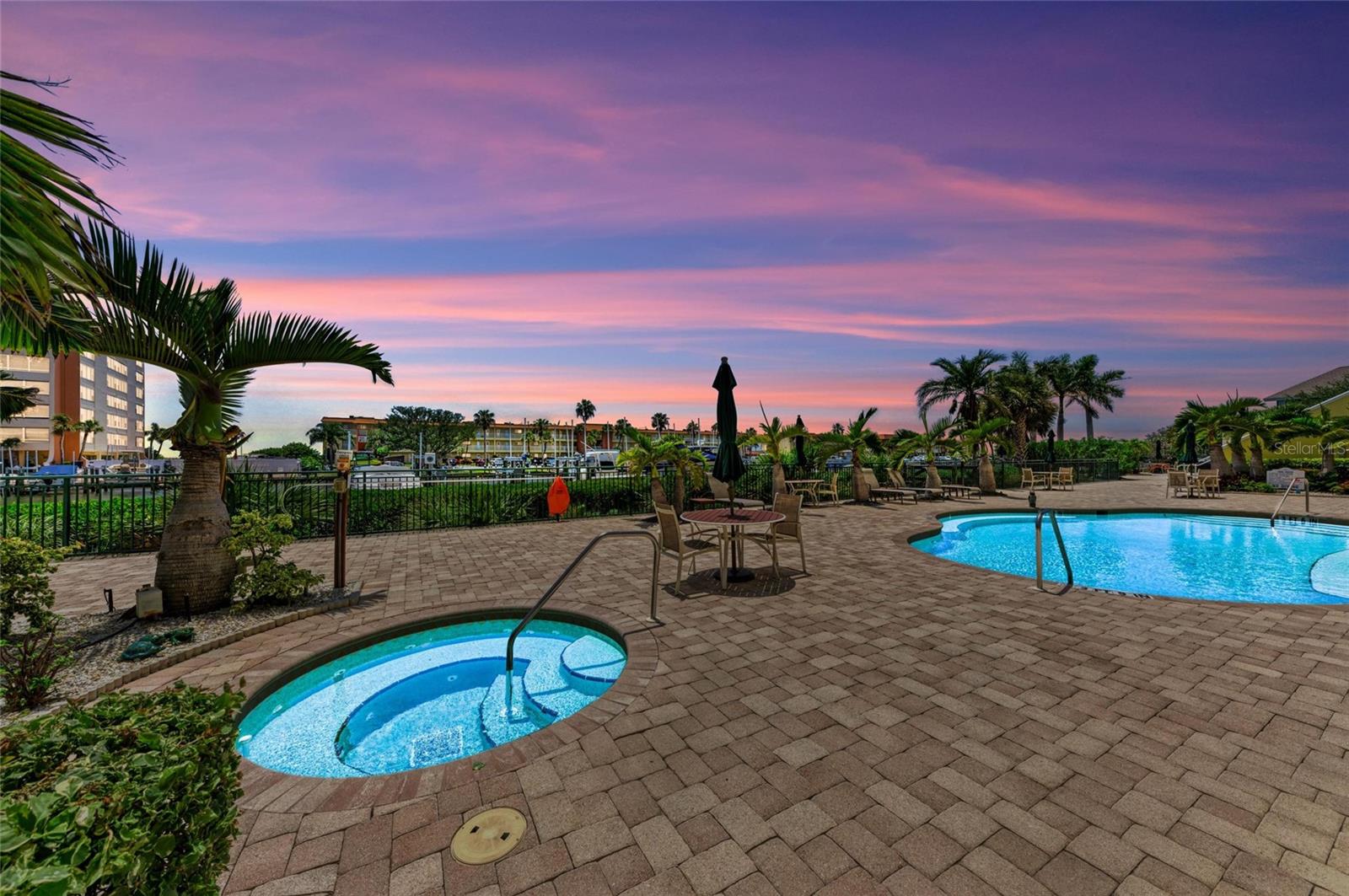 9122 MIDNIGHT PASS RD #24, SARASOTA, FL, 34242