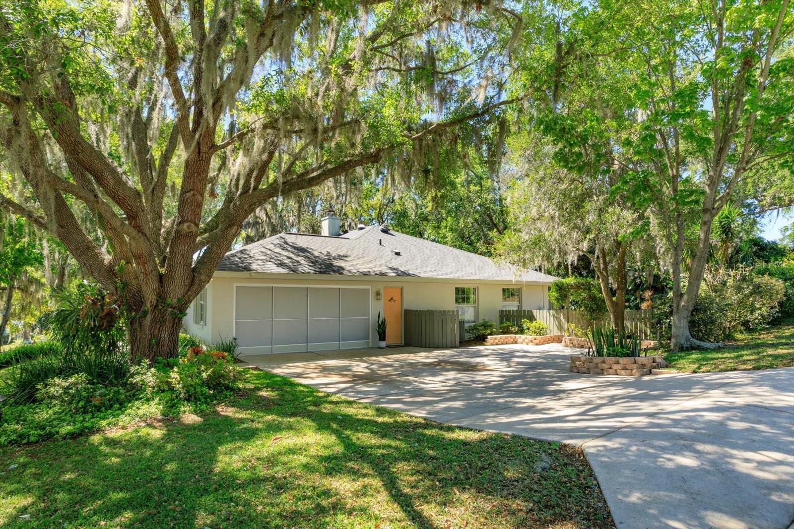 2930 WESTGATE DR, EUSTIS, FL, 32726
