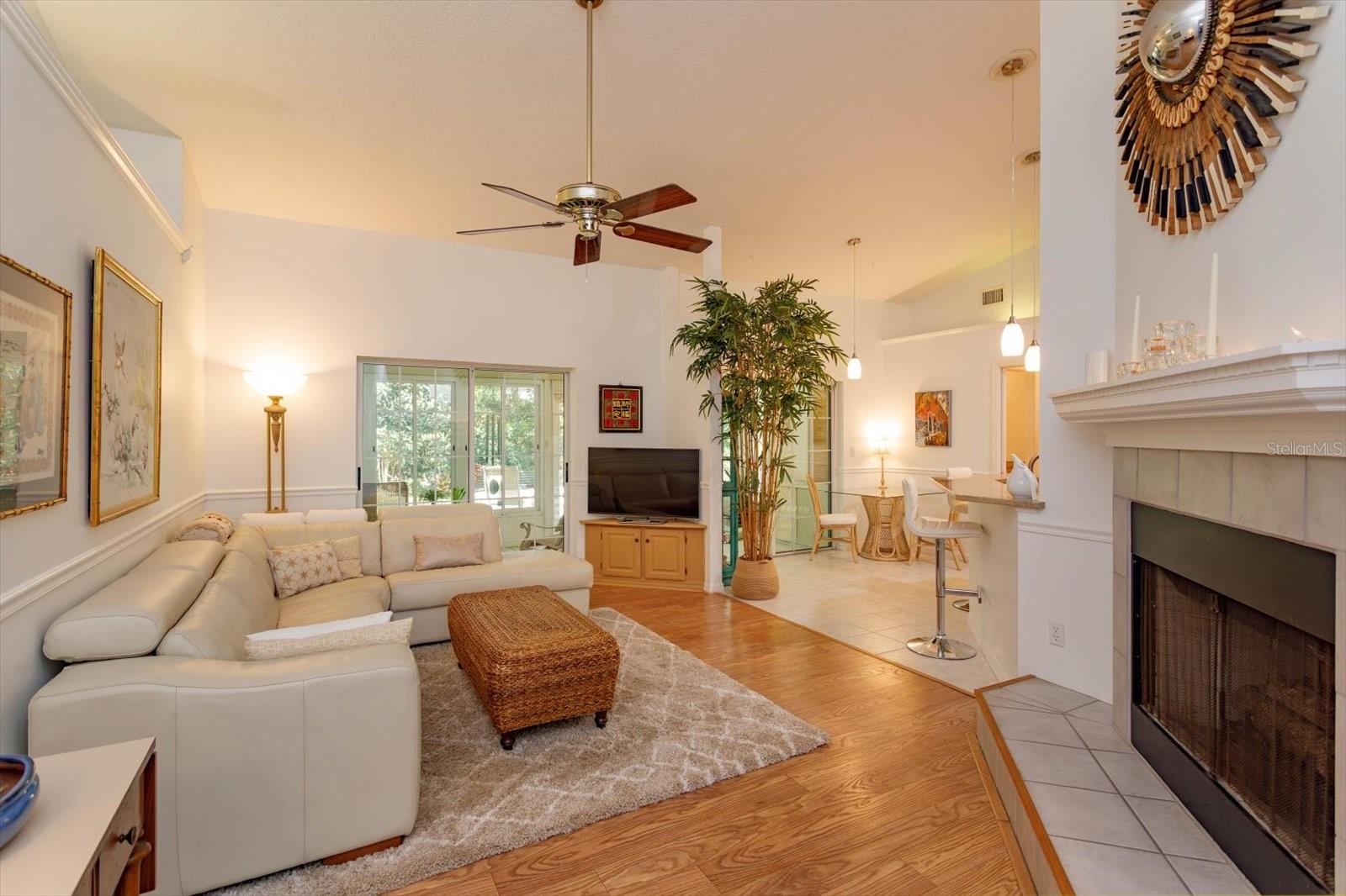 2930 WESTGATE DR, EUSTIS, FL, 32726