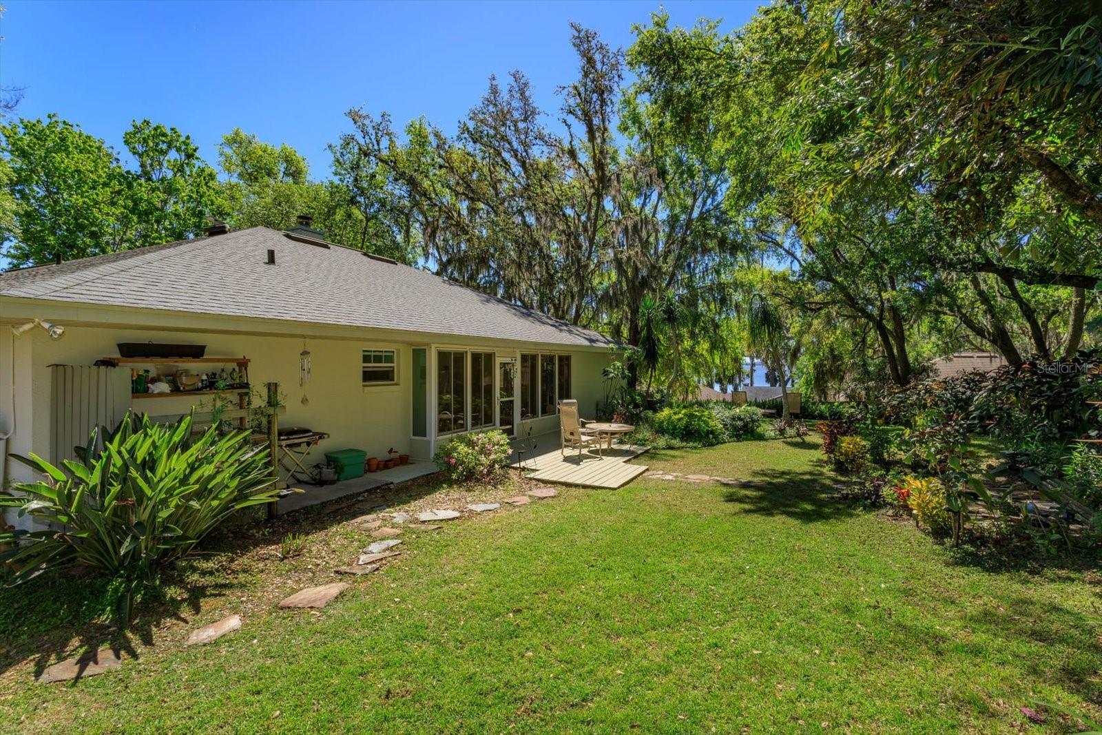 2930 WESTGATE DR, EUSTIS, FL, 32726
