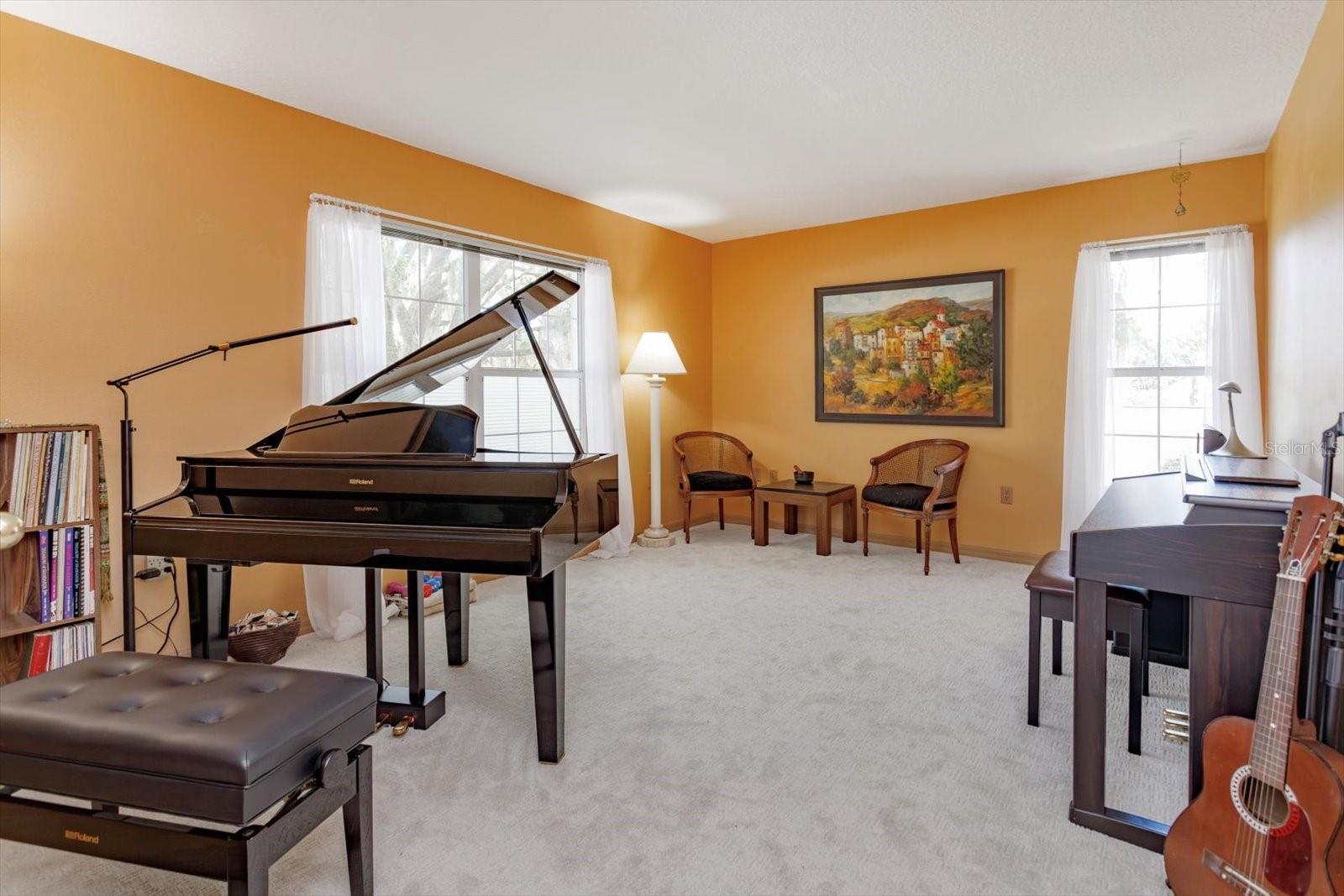 2930 WESTGATE DR, EUSTIS, FL, 32726