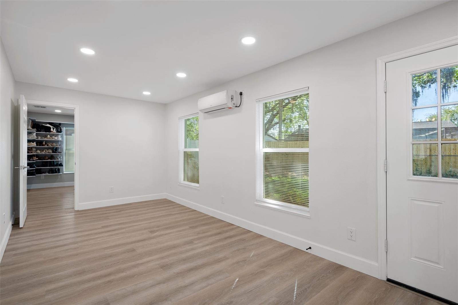 1120 WESTWOOD DR, LUTZ, FL, 33549