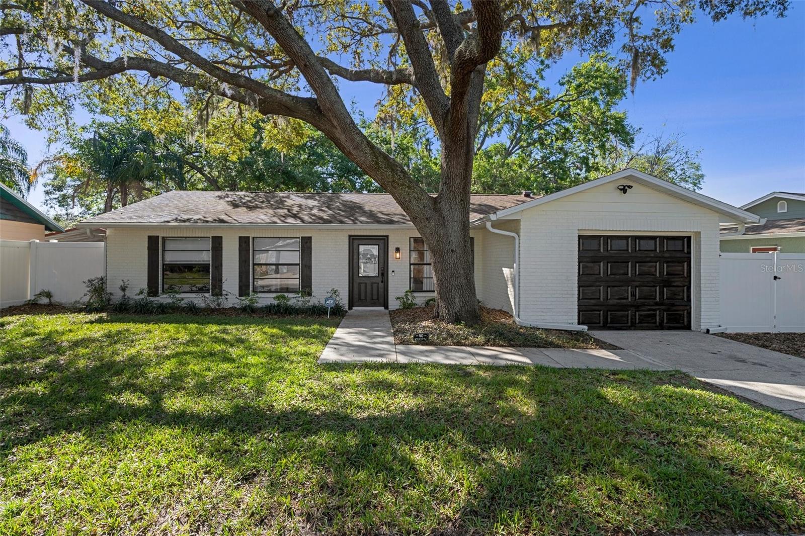 1120 WESTWOOD DR, LUTZ, FL, 33549
