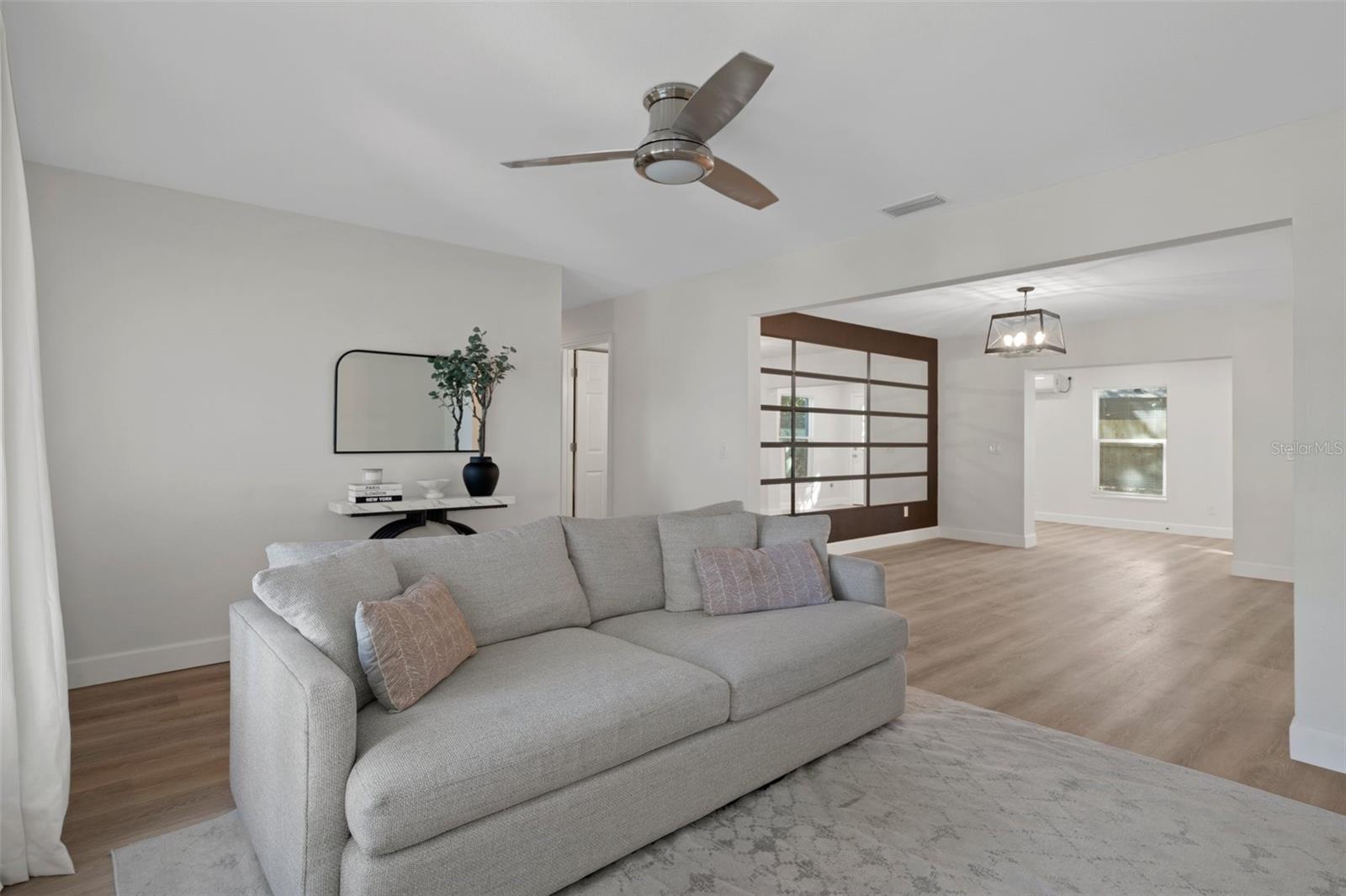 1120 WESTWOOD DR, LUTZ, FL, 33549