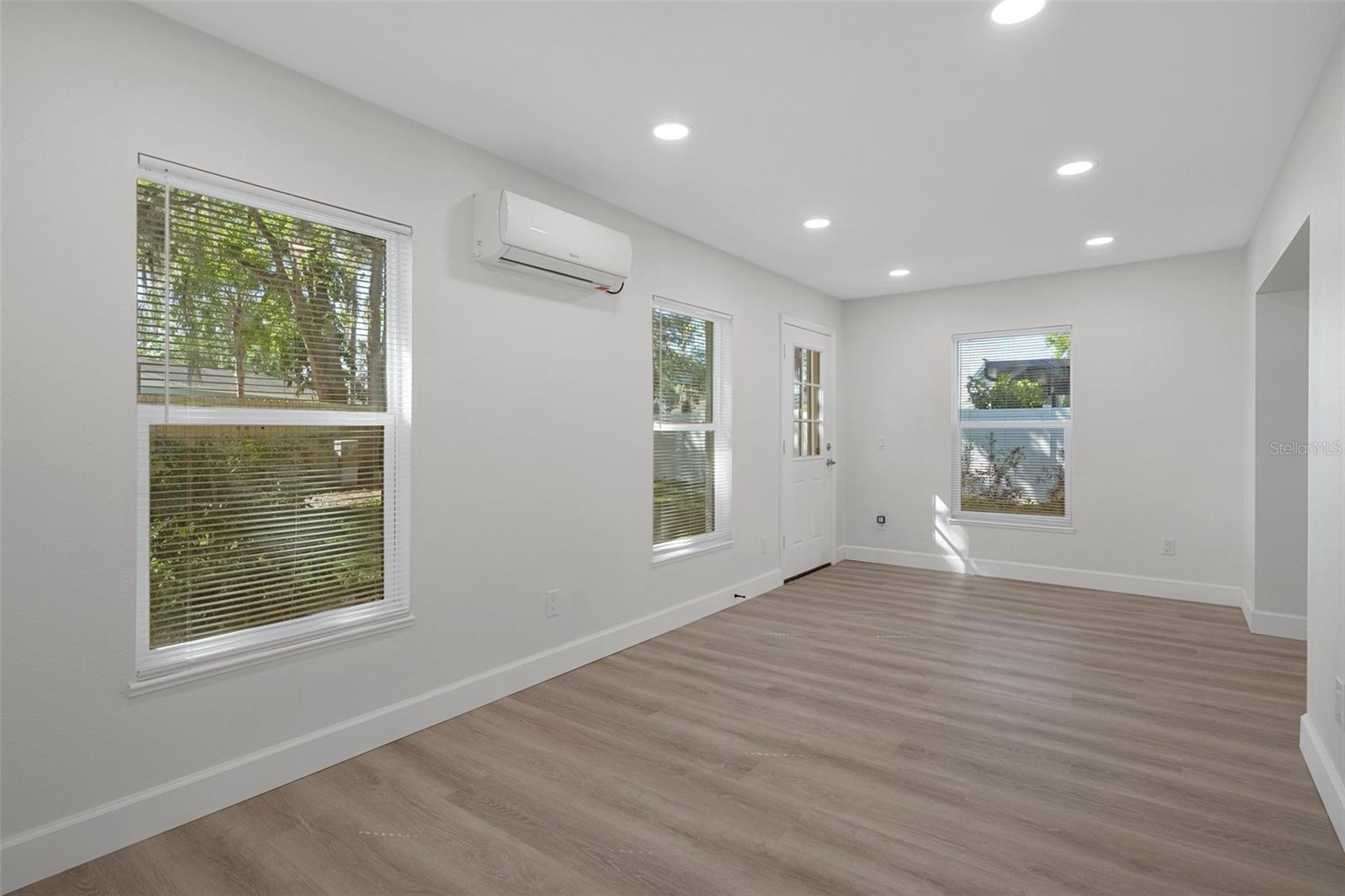 1120 WESTWOOD DR, LUTZ, FL, 33549