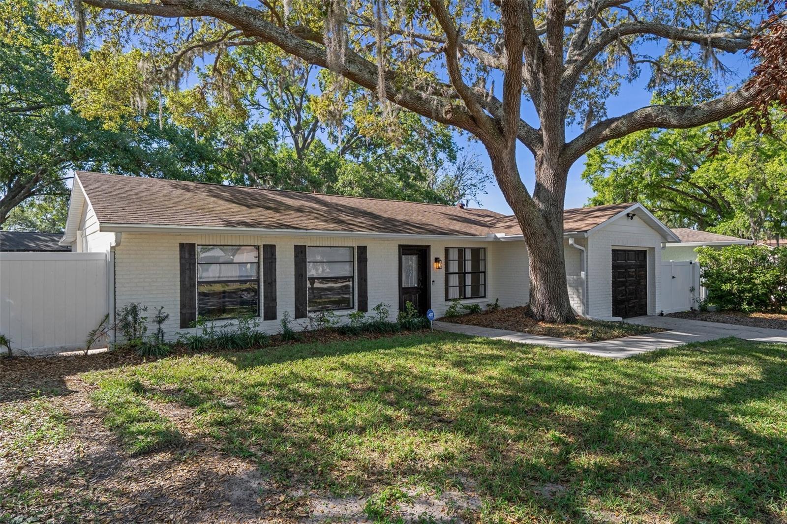 1120 WESTWOOD DR, LUTZ, FL, 33549