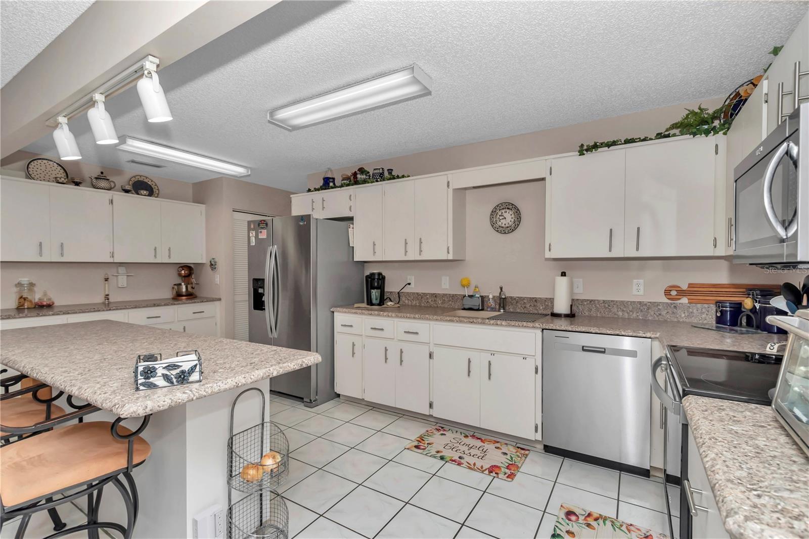 8787 SW 90TH LN #E, OCALA, FL, 34481