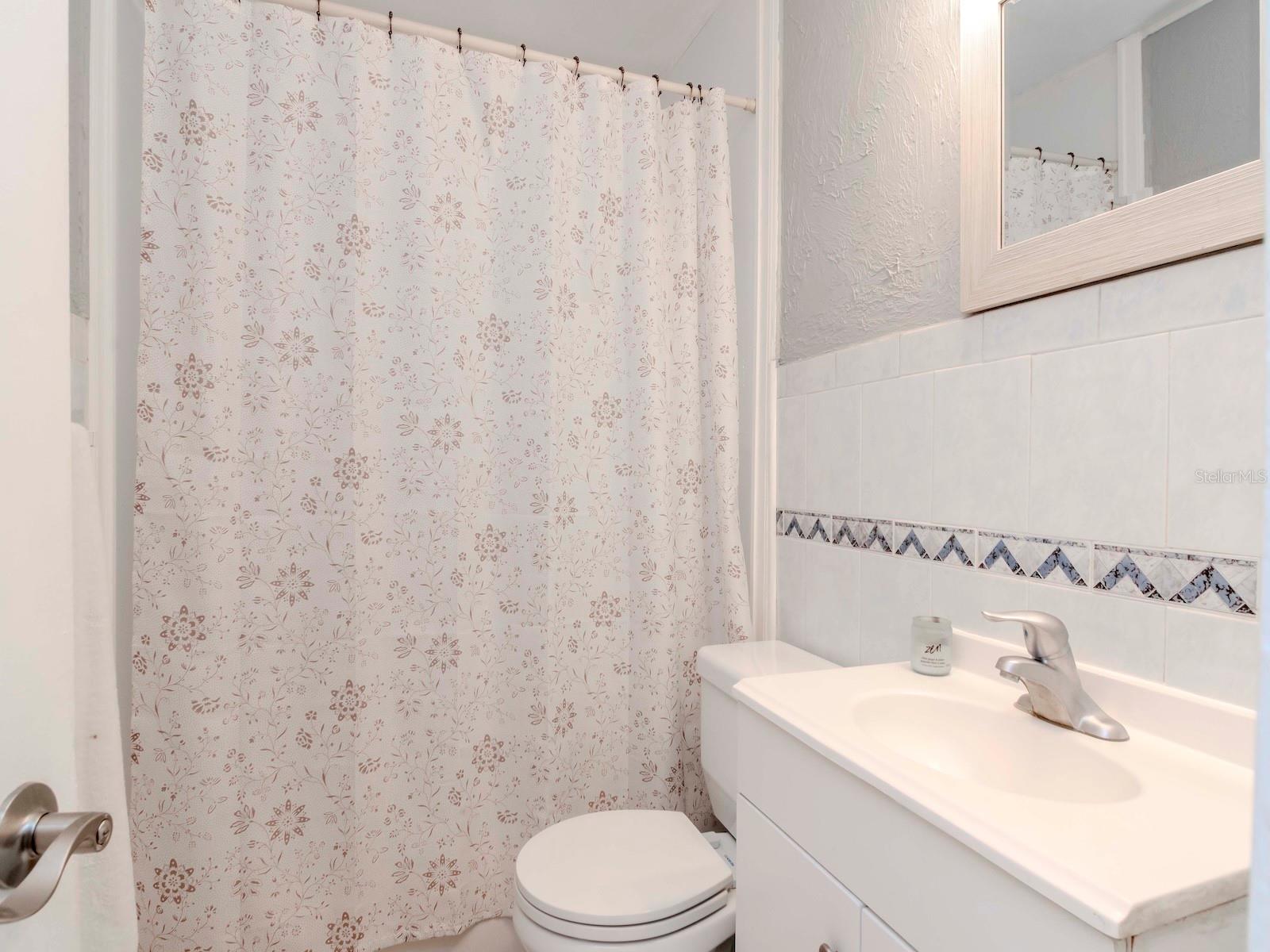 1528 W RIVER SHORE WAY, TAMPA, FL, 33603