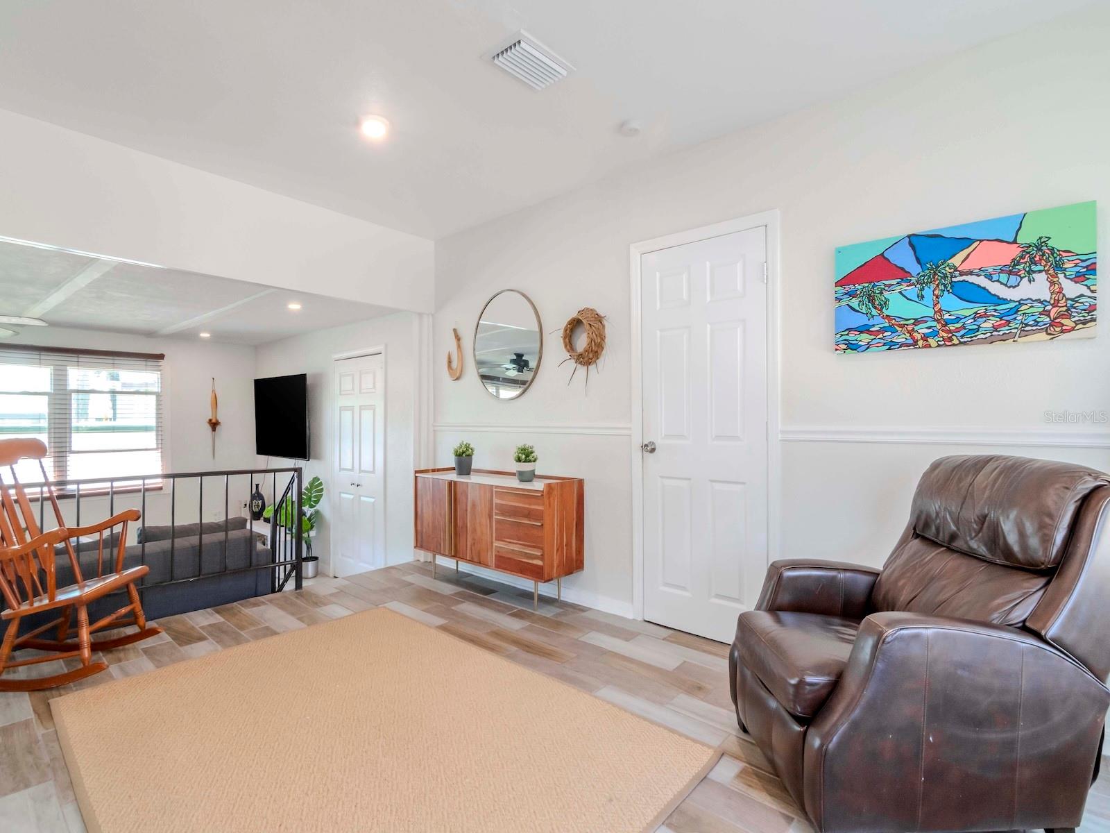 1528 W RIVER SHORE WAY, TAMPA, FL, 33603